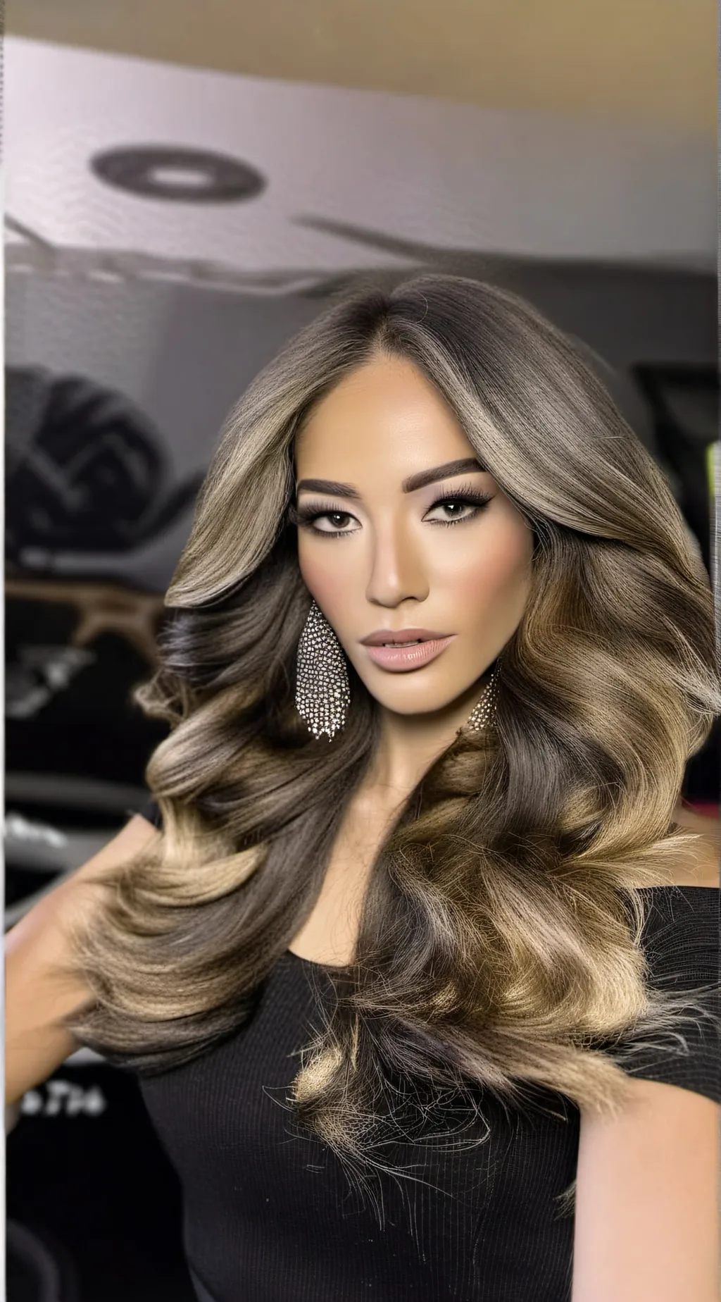 ai character: Lola Vice  background