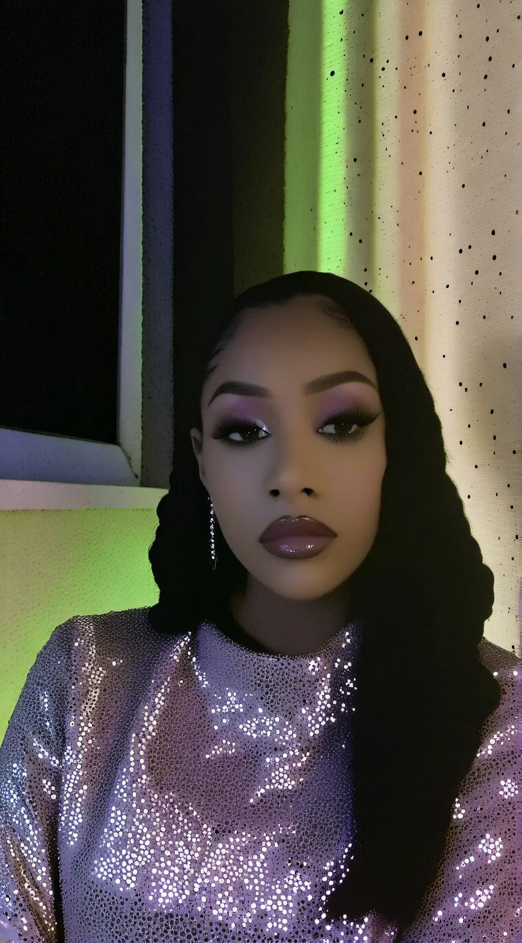 ai character: Kylie ♡. background