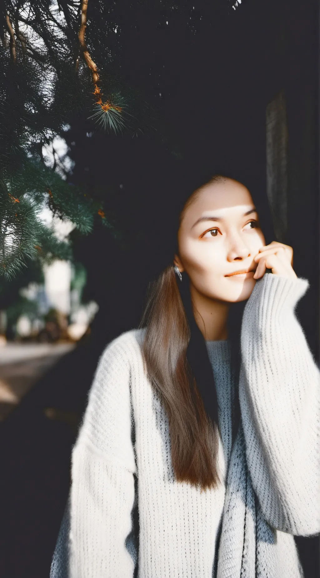 ai character: isabella  background