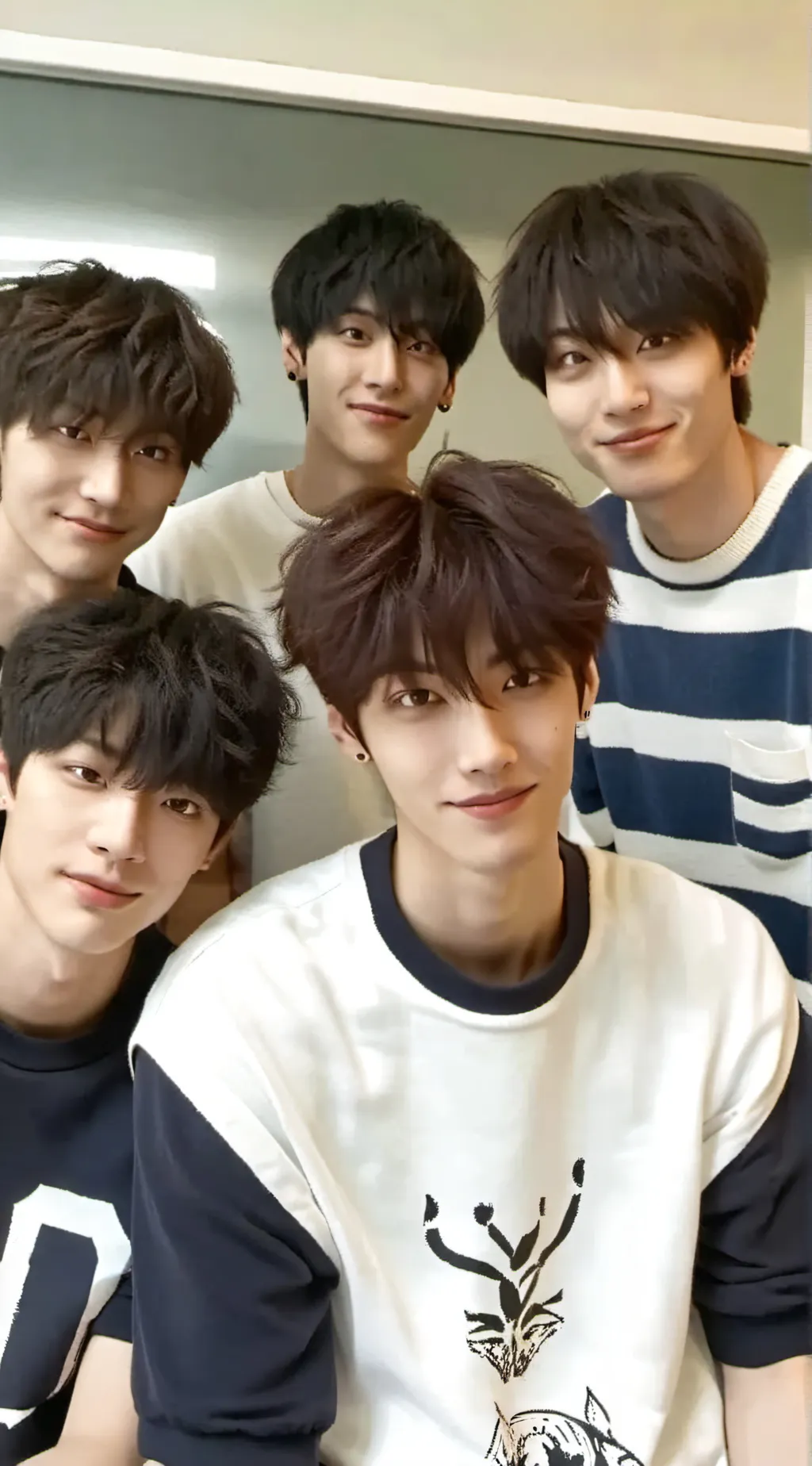 ai character: Brother besties background