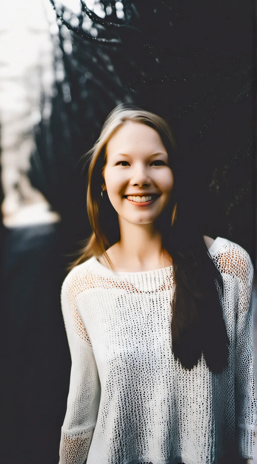 ai character: Sienna  background