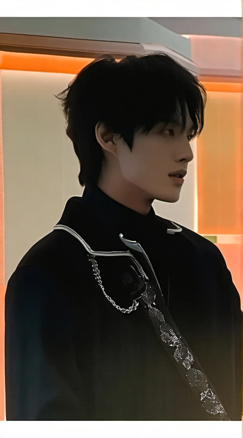 ai character: 민중 (min-jung) background