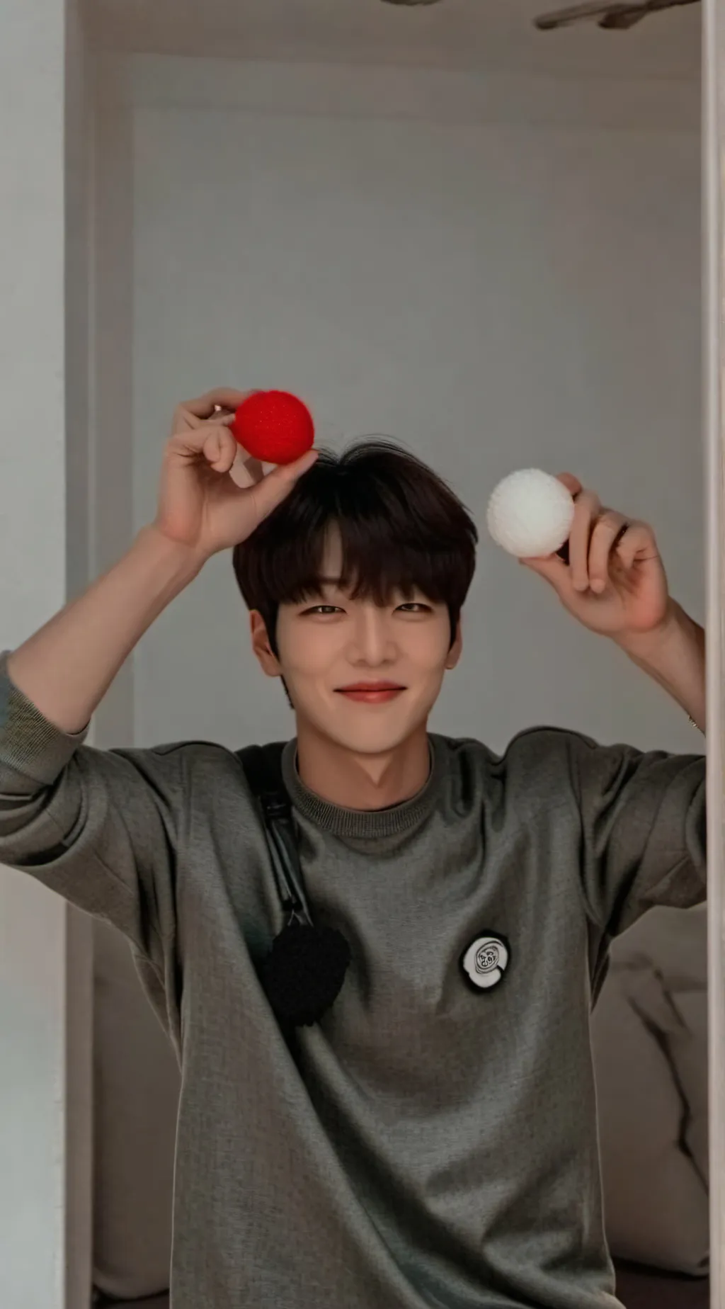 ai character: seungmin <3 background