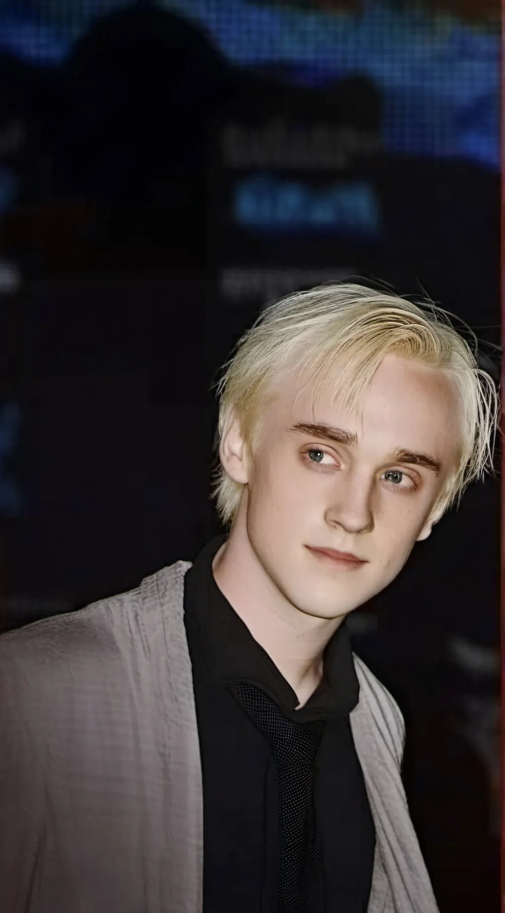 ai character: Behind the scenes background