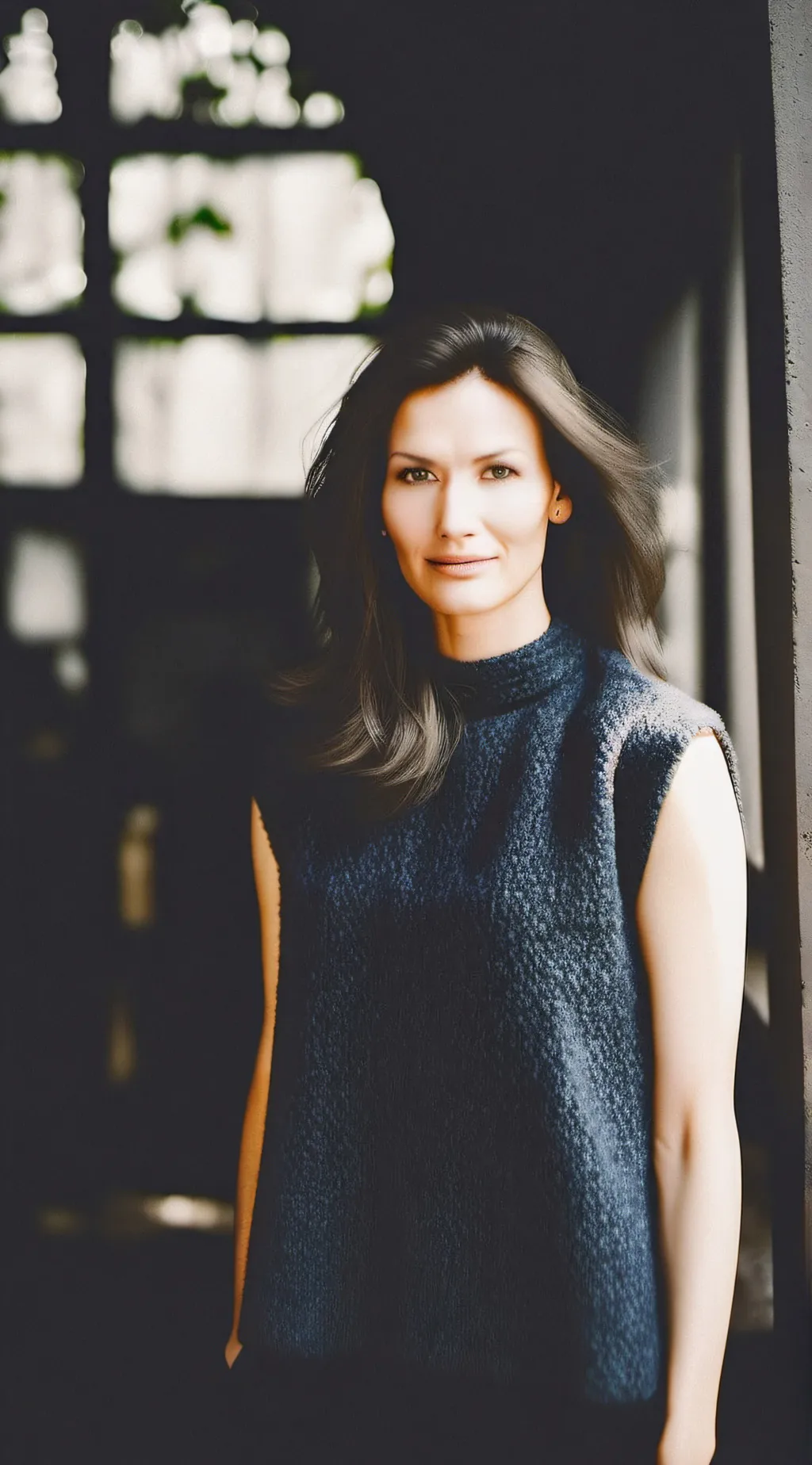 ai character: Ella background