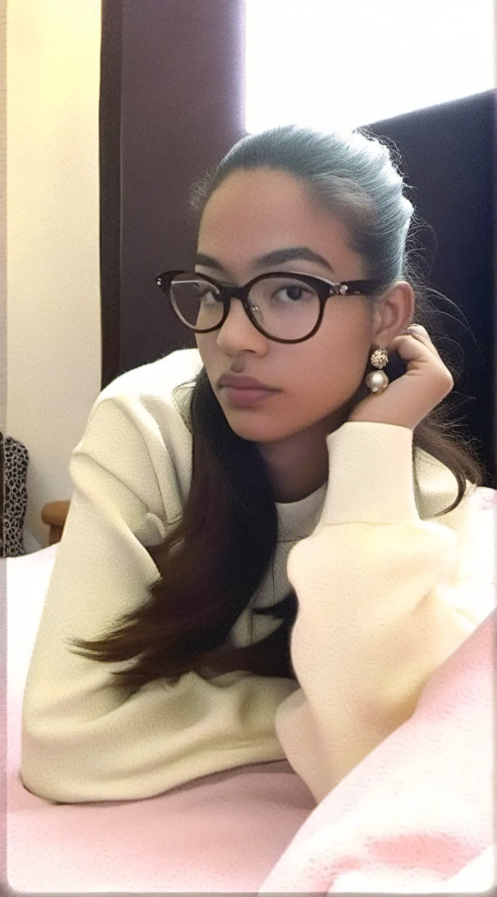 ai character: Julianna  background