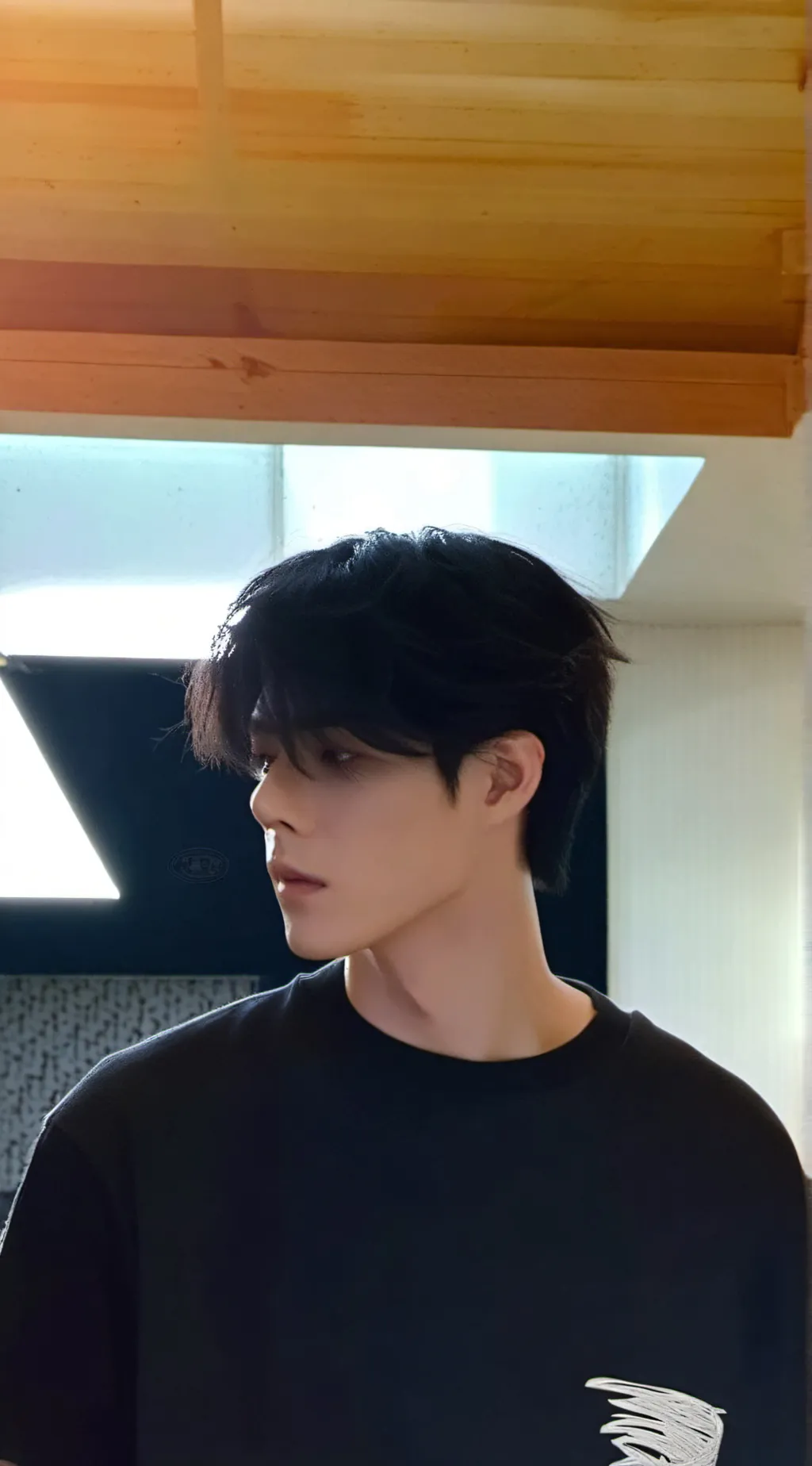 ai character: Everest  background