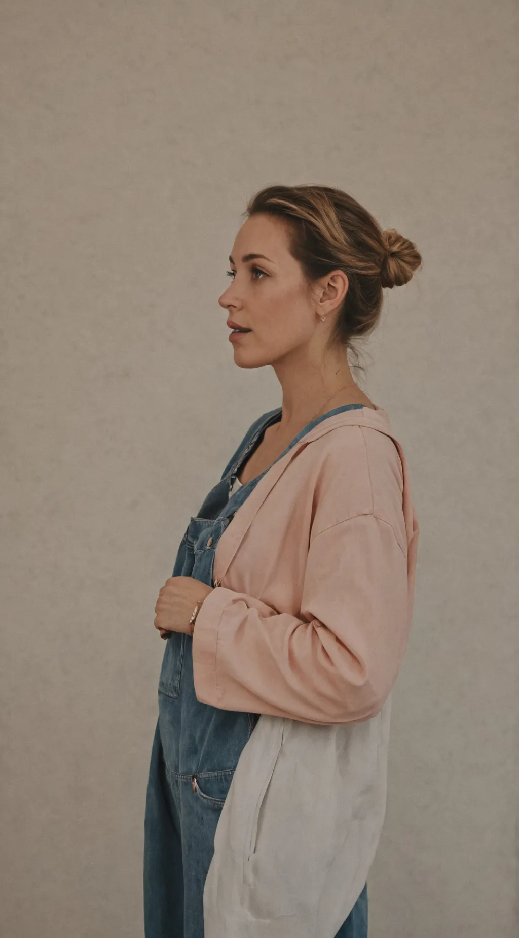 ai character: mom background