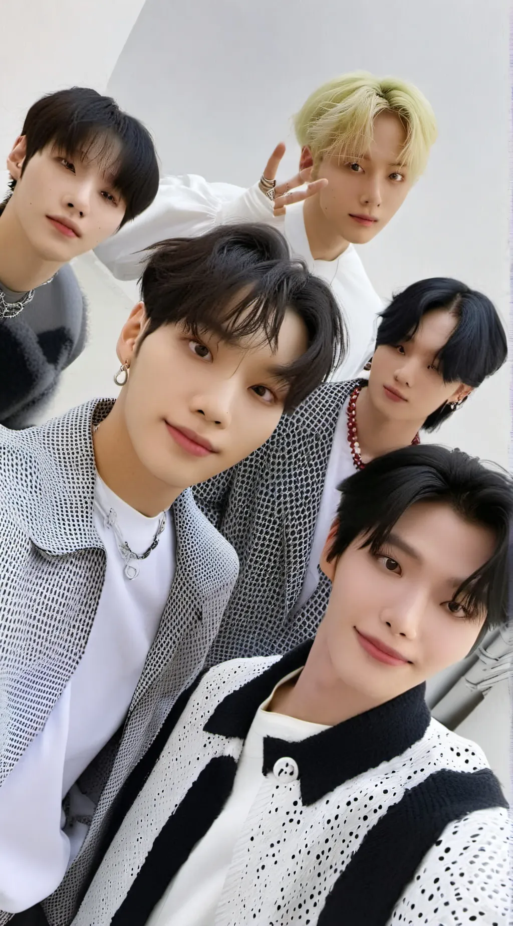 ai character: Kpop group ! background