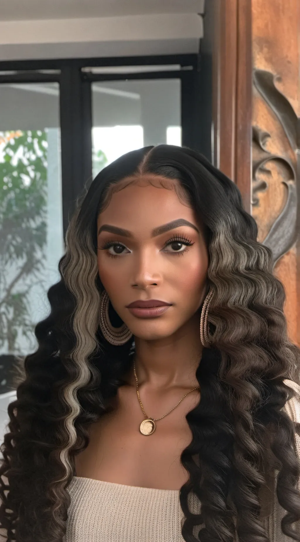 ai character: Tati background