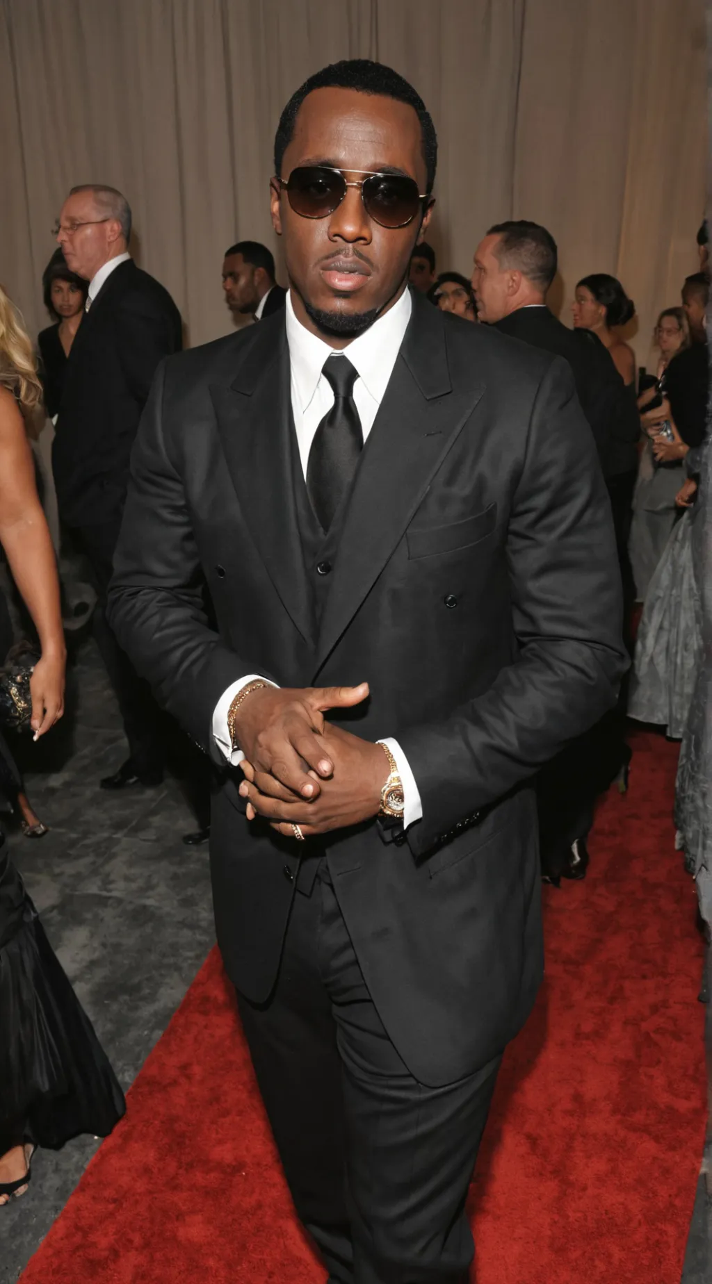 ai character: P diddy background