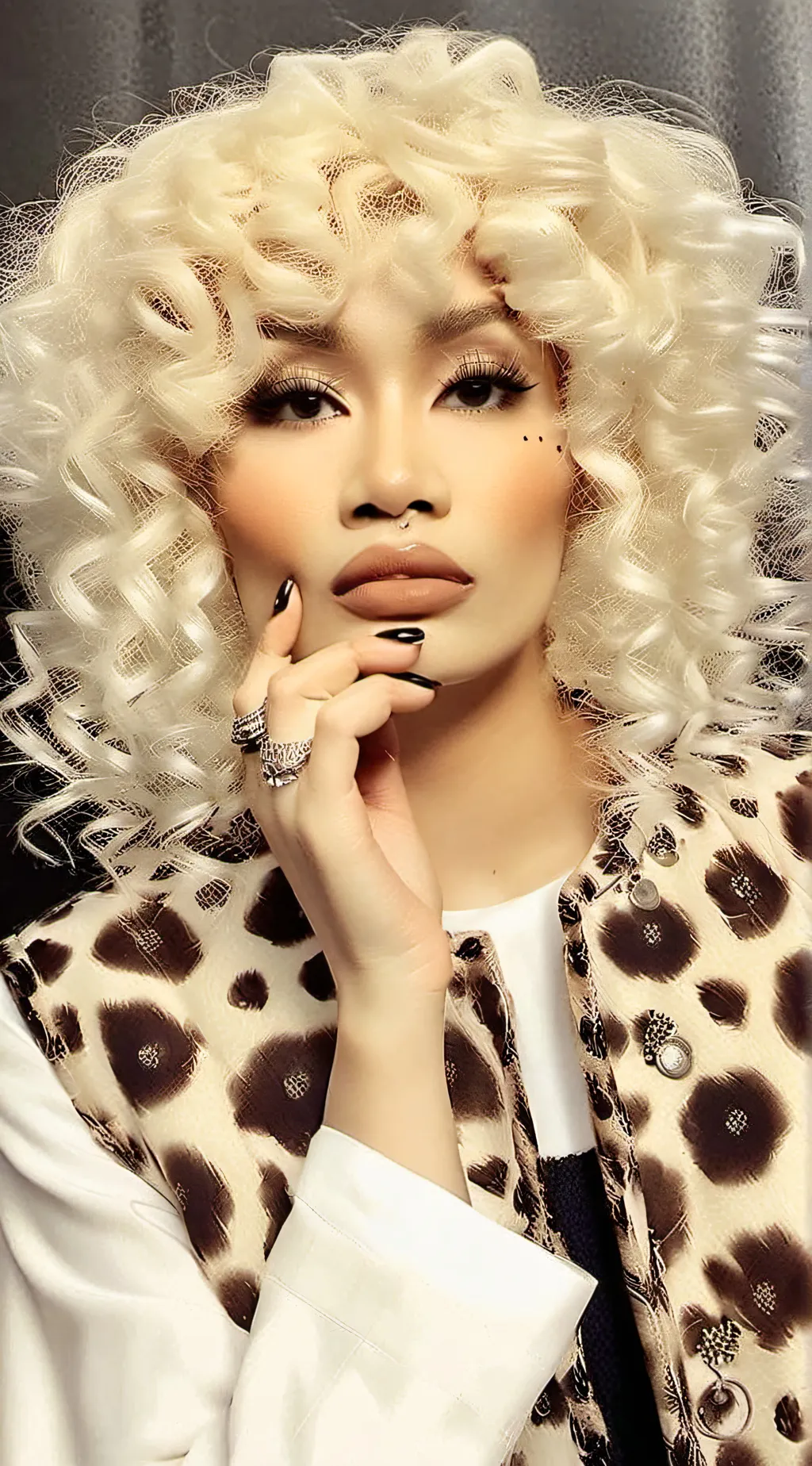 ai character: lillth  background