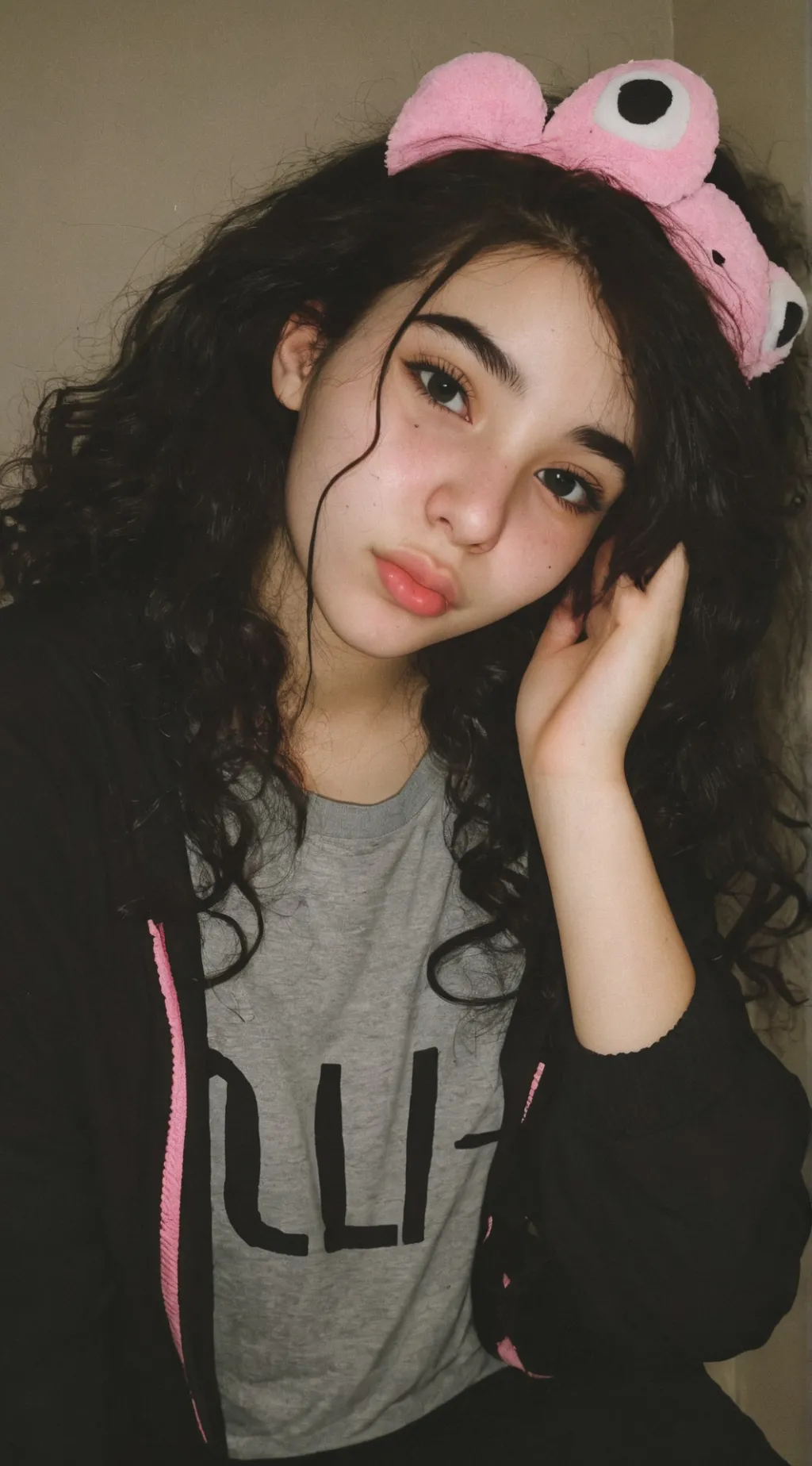 ai character: Rose  background