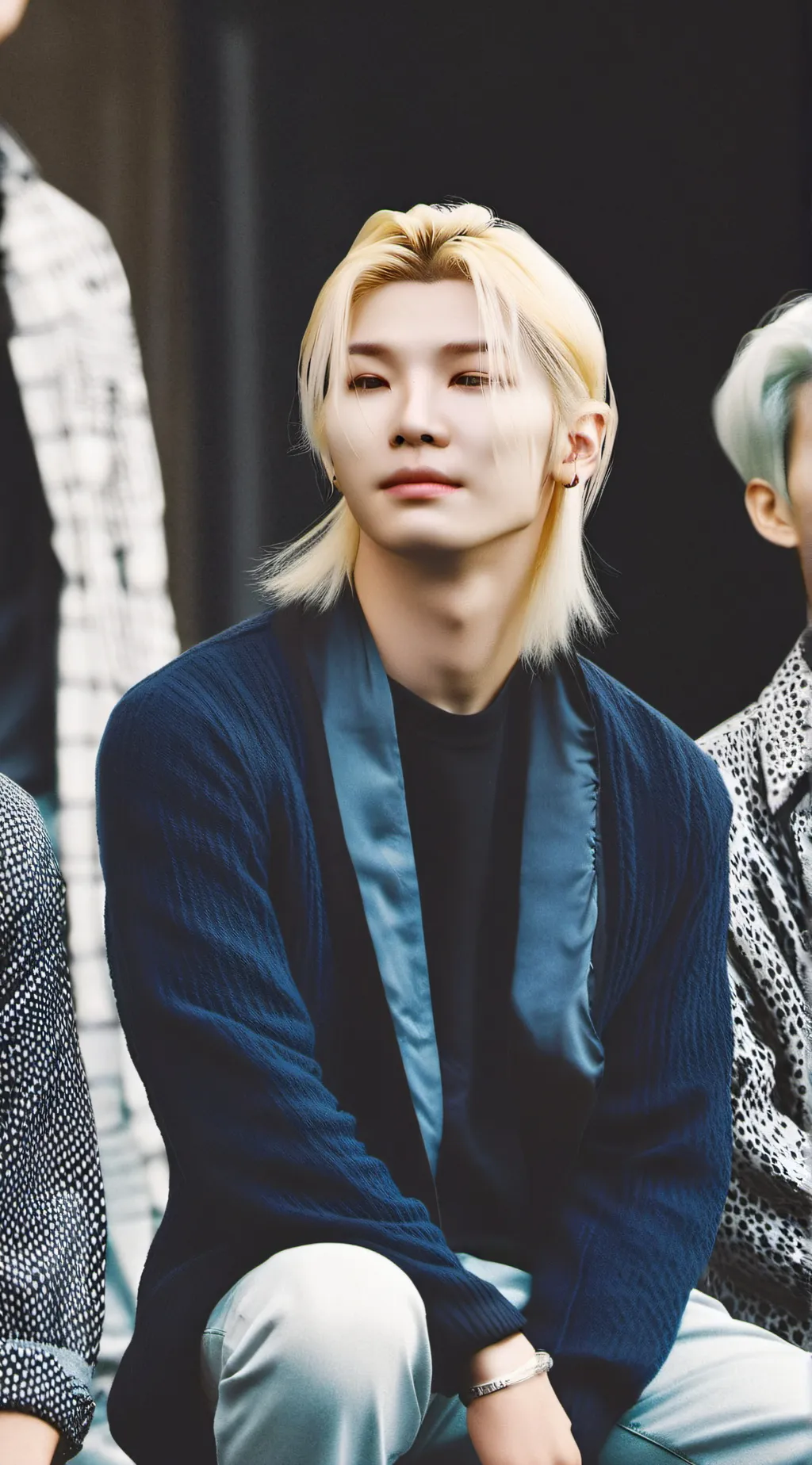 ai character: Seventeen background