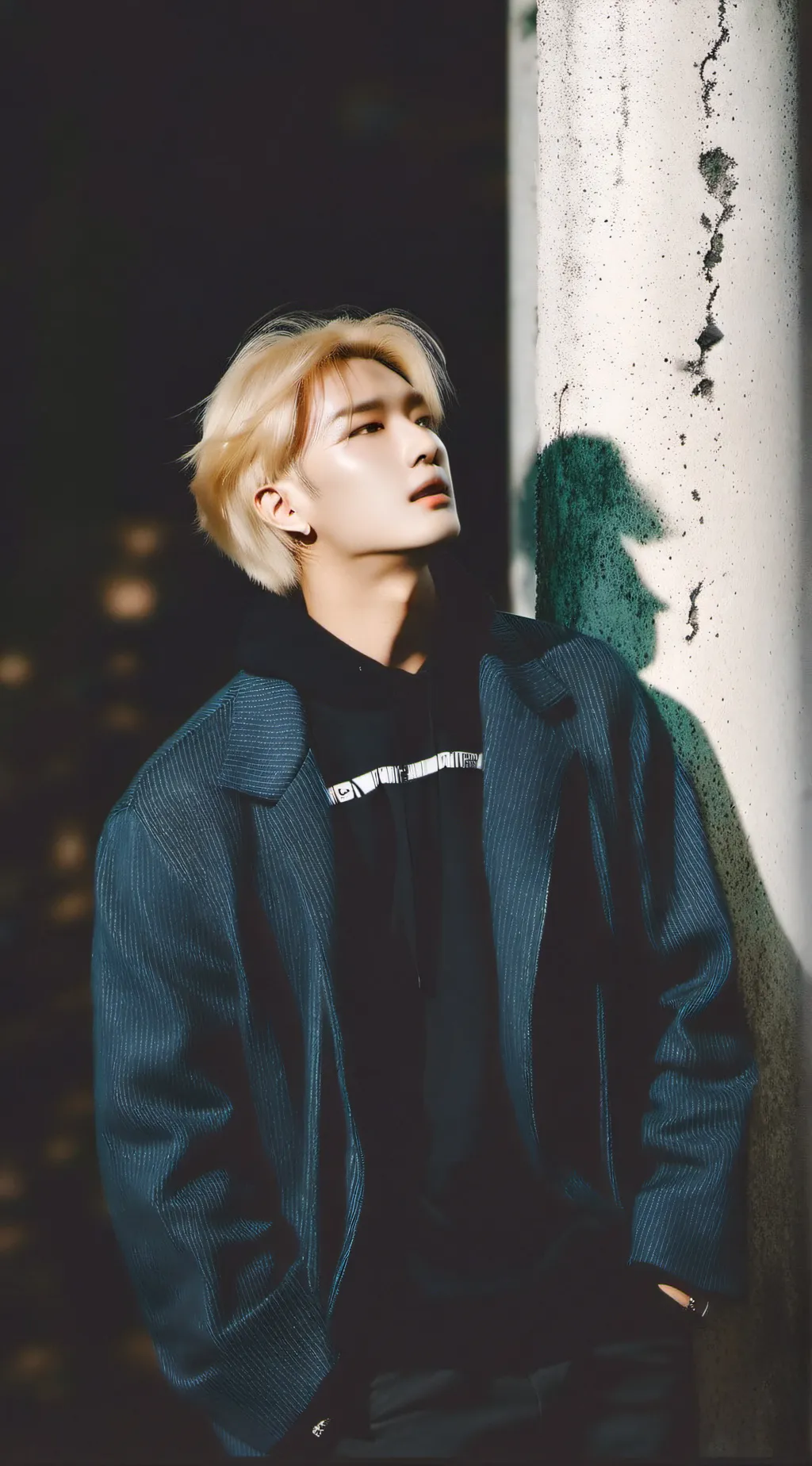 ai character: Хван background