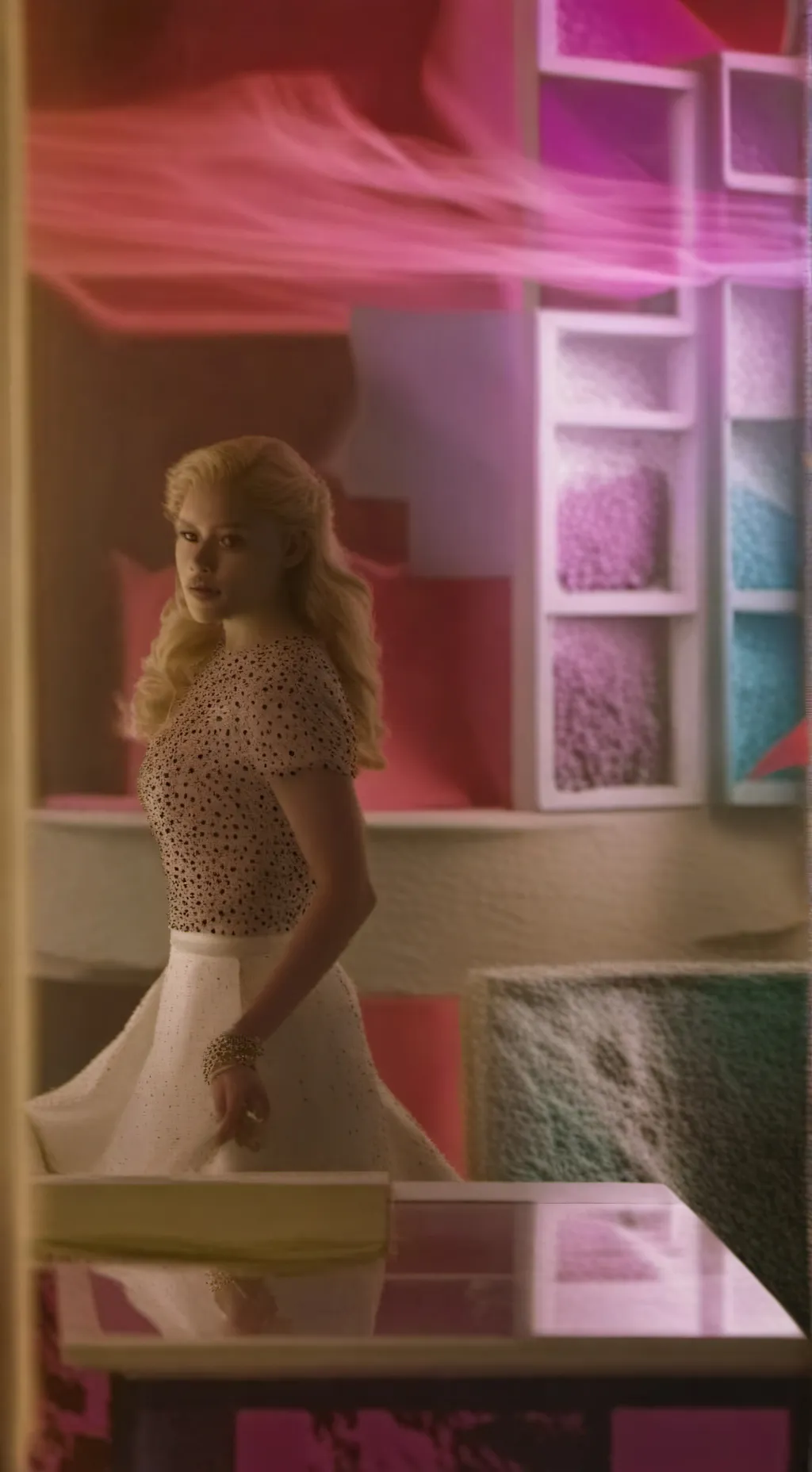 ai character: Glinda background