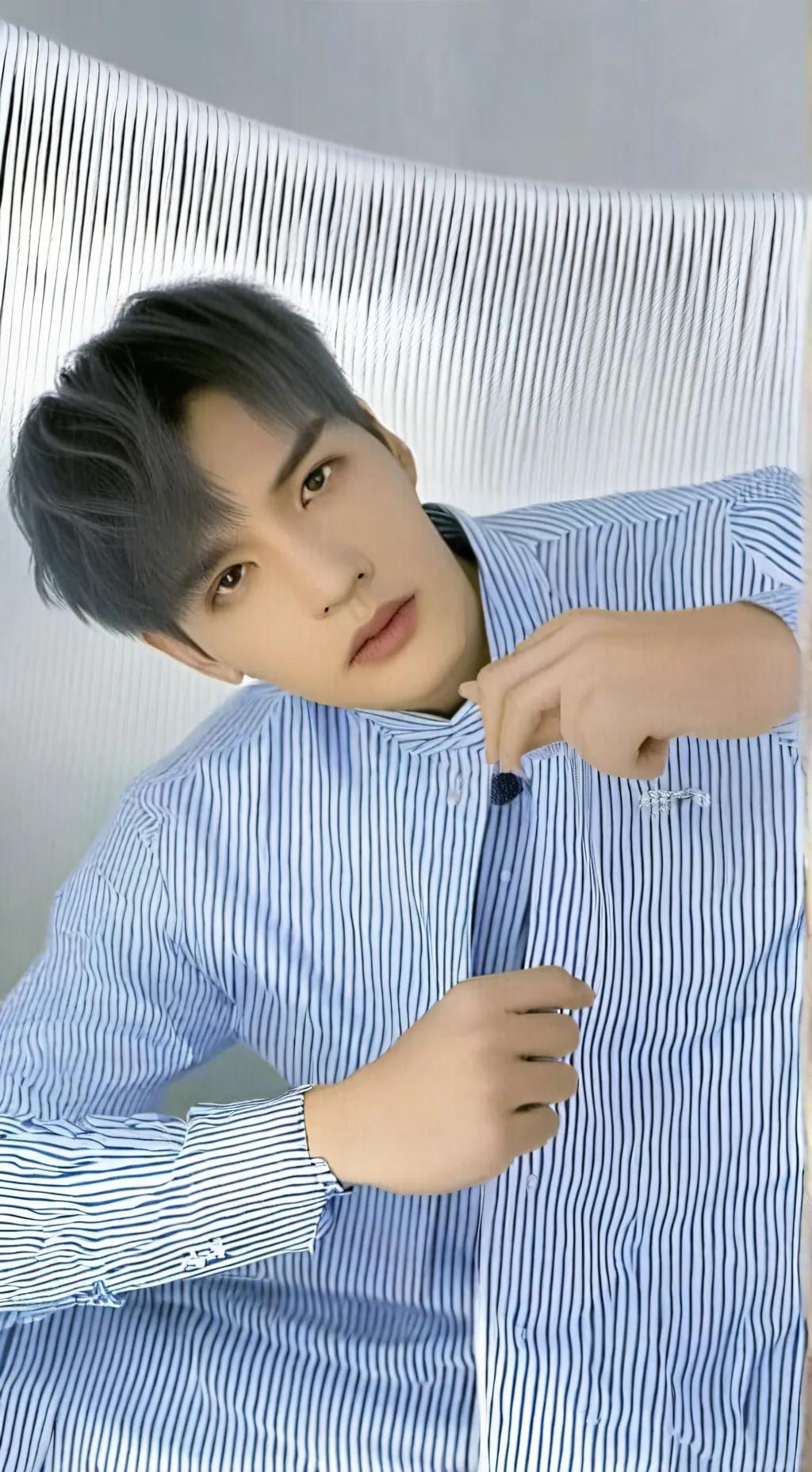 ai character: Саймон background