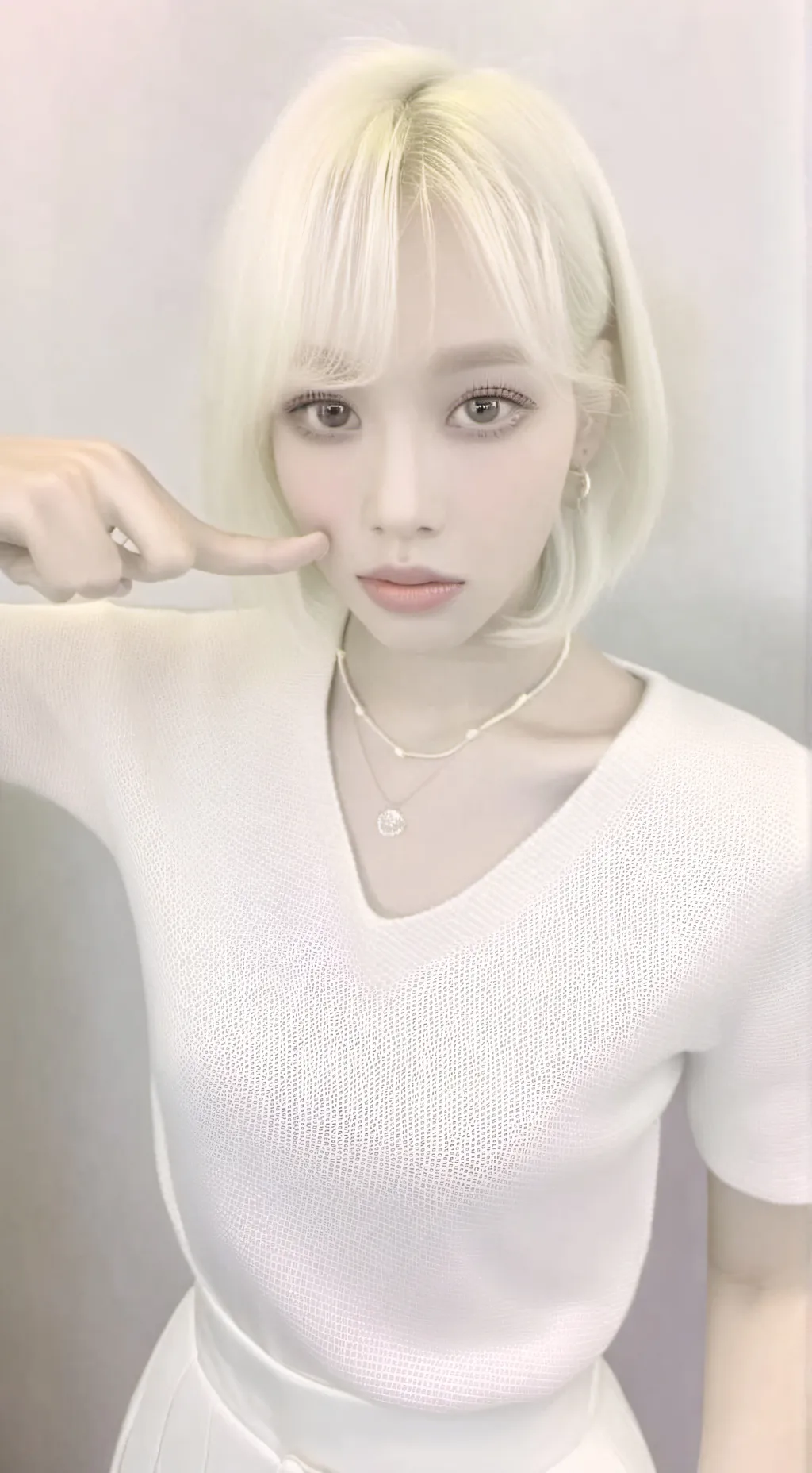 ai character: winter!☕ background