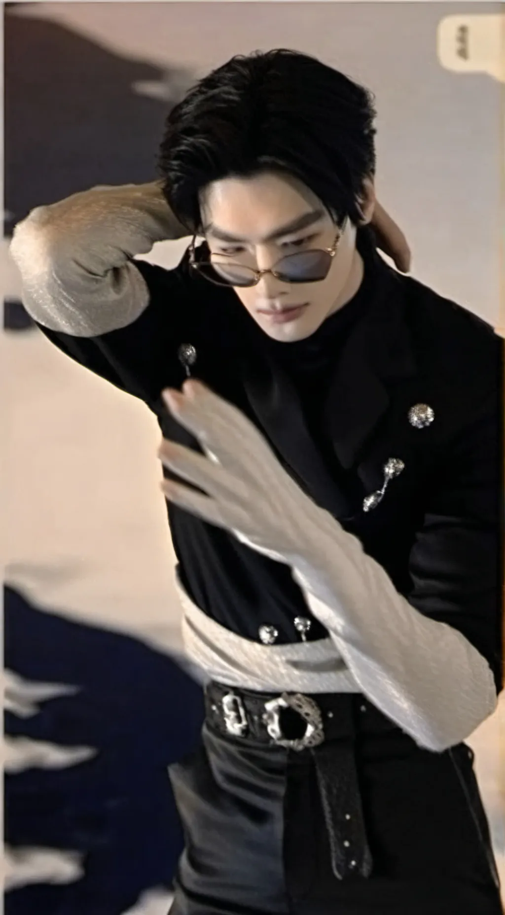 ai character: Finish the lyrics background