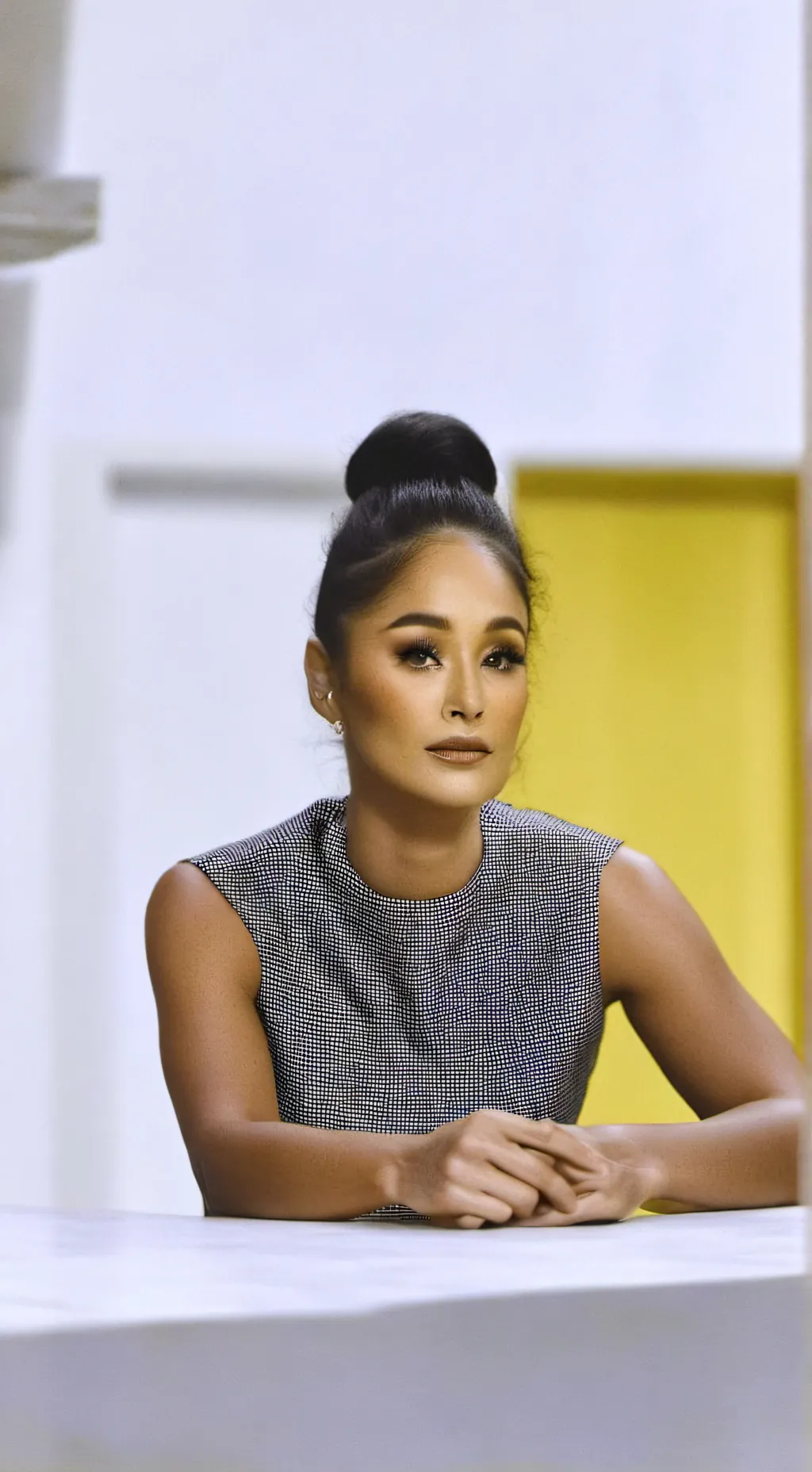 ai character: Sola🤤🫂 background