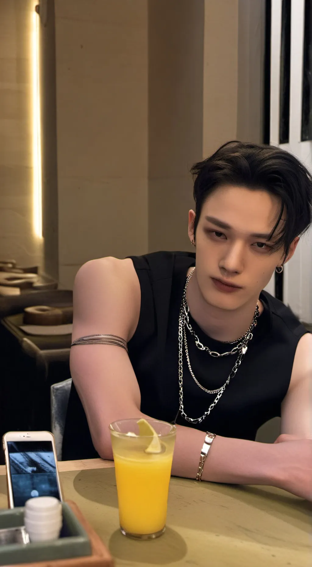 ai character: Bang chan background