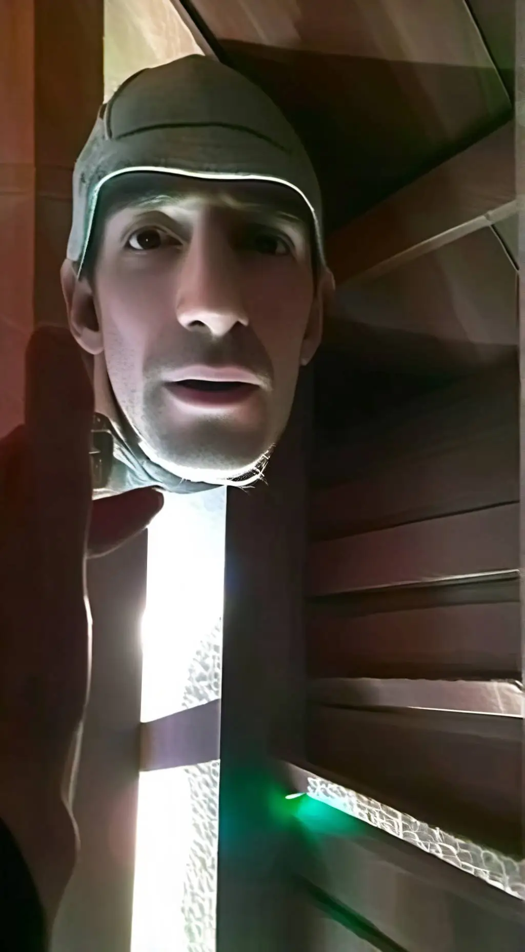 Talkie AI - Chat with Samuelson 