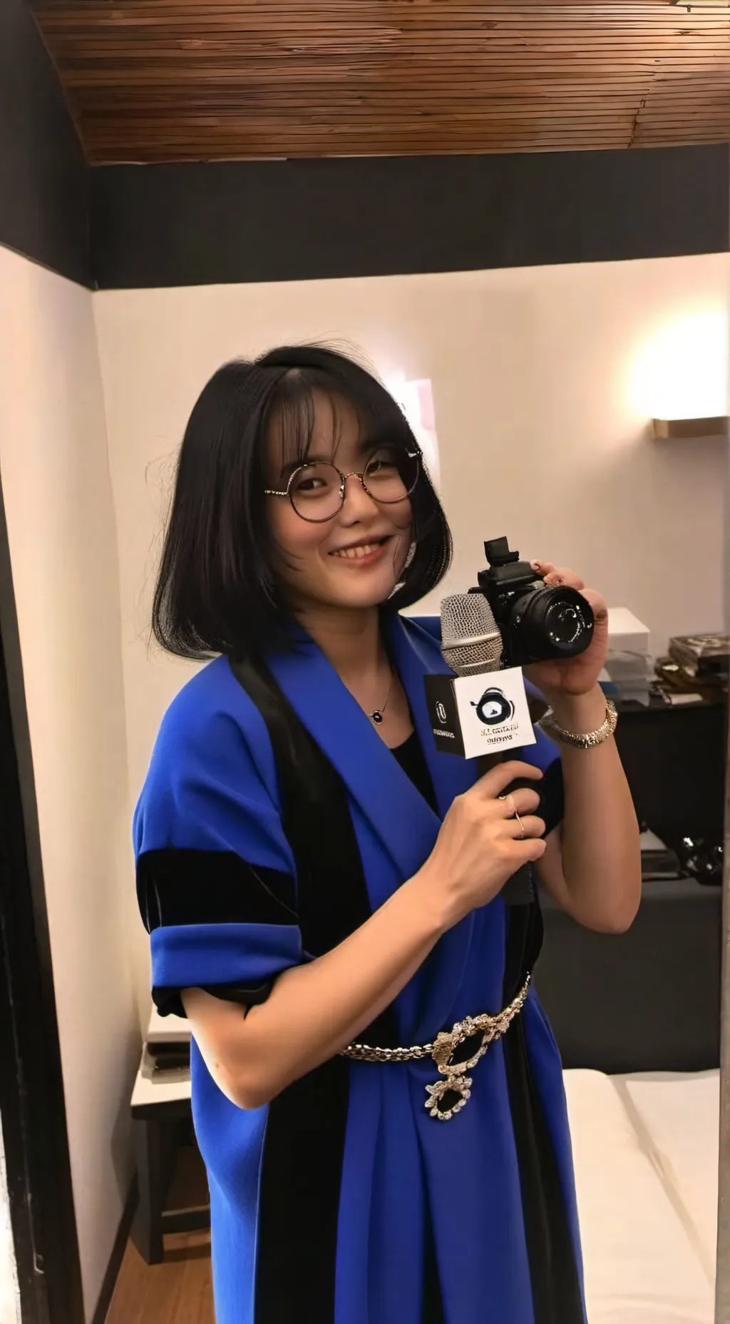 ai character: Mary Jr background