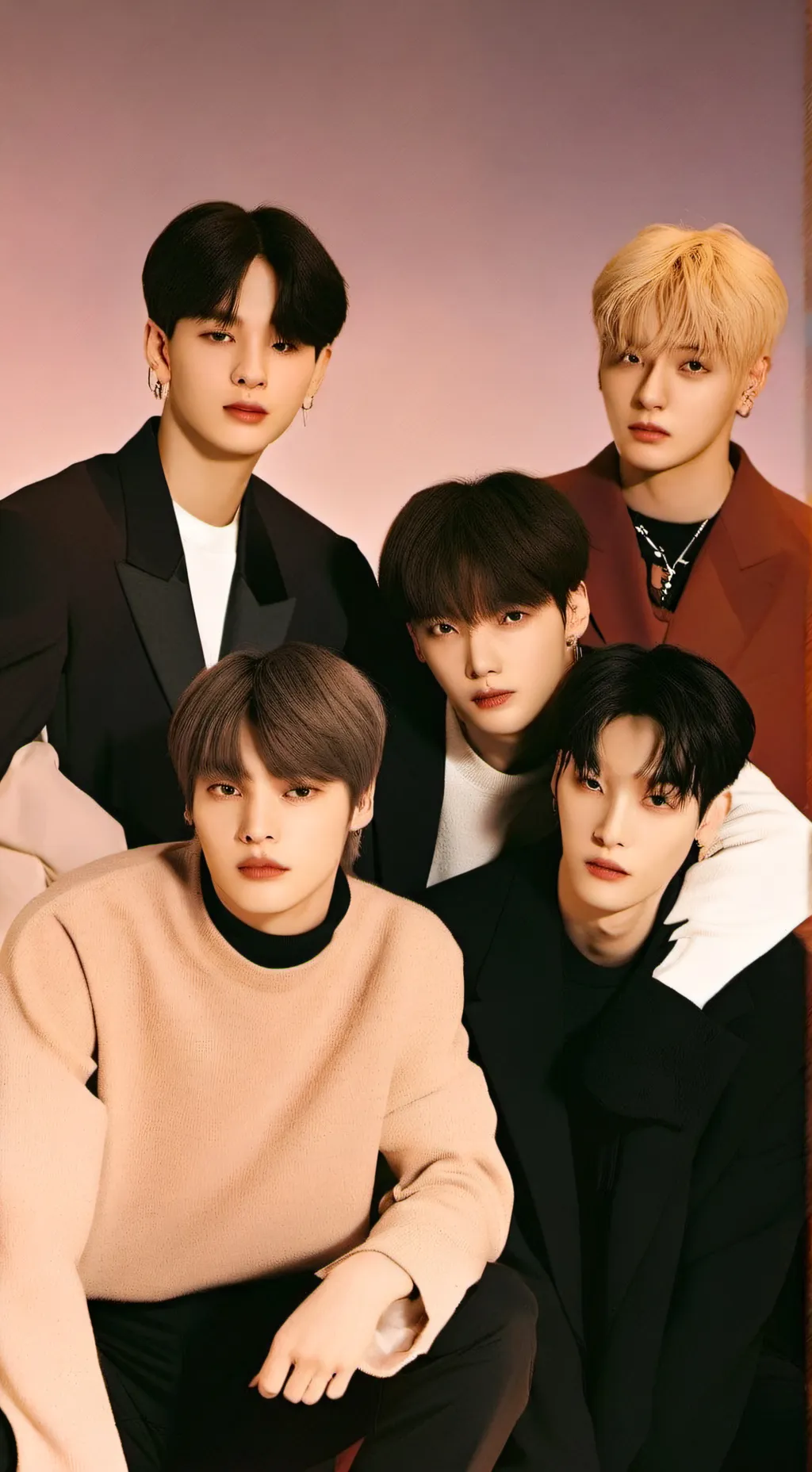 ai character: TXT Family   background