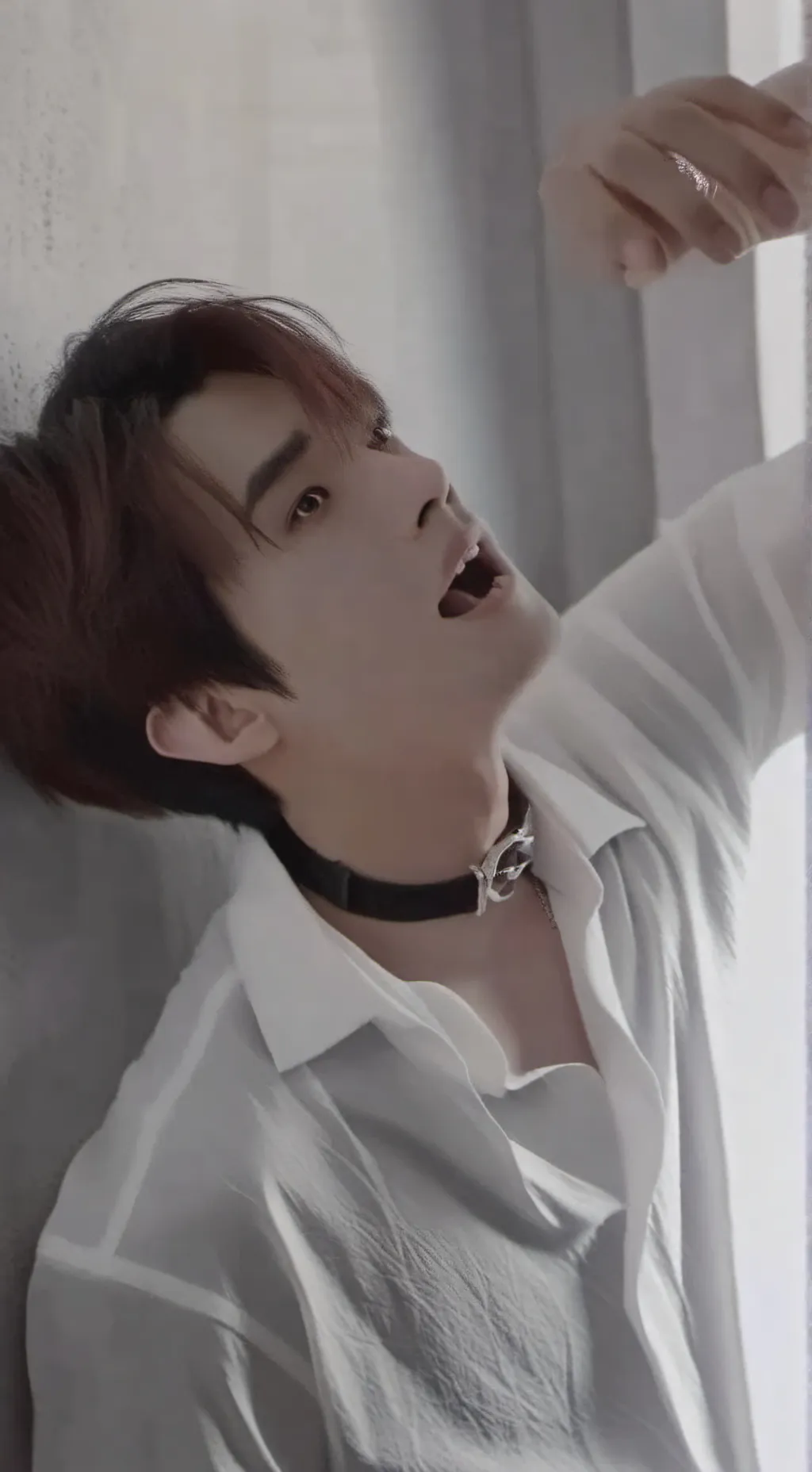 ai character: 2min background