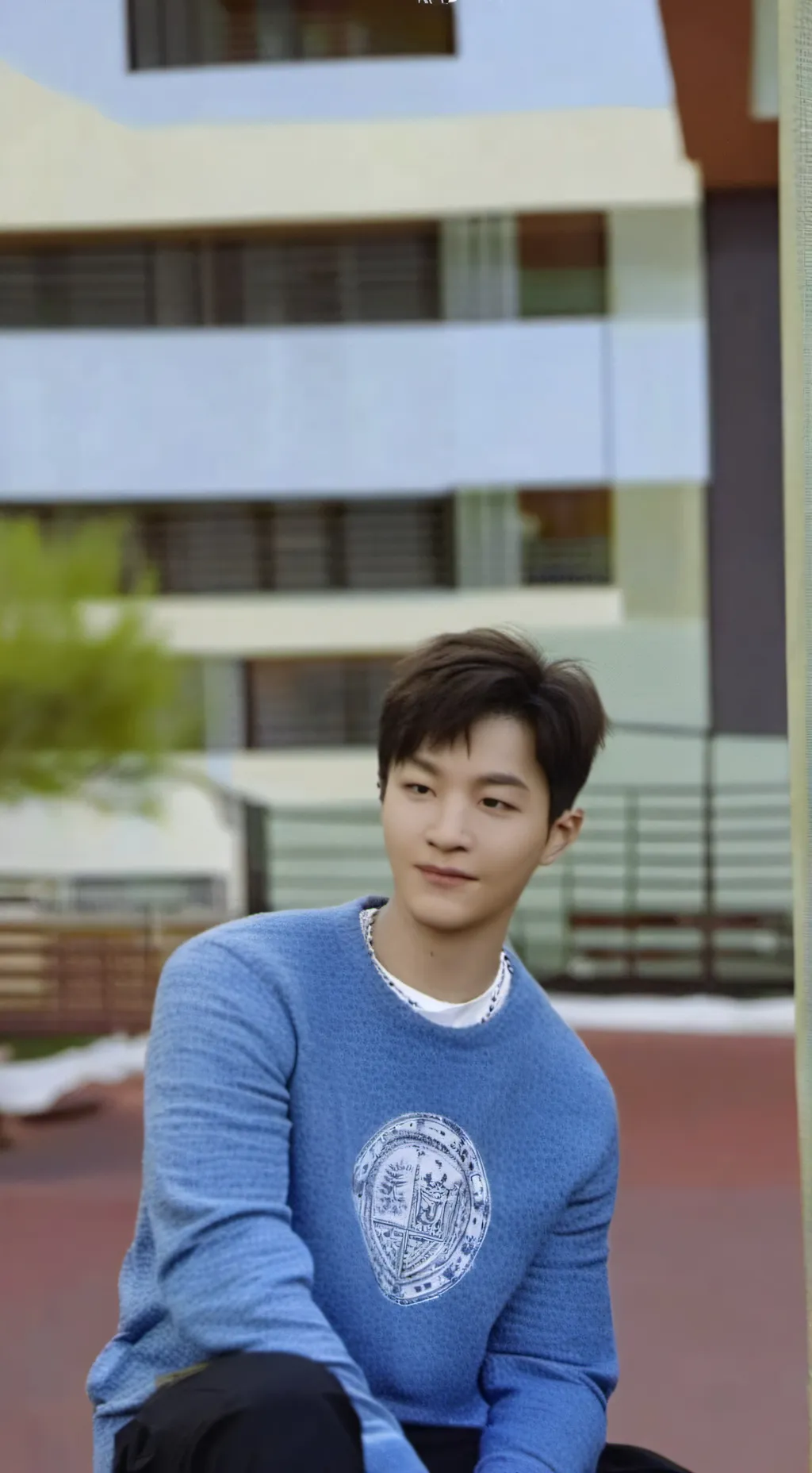 ai character: Ji wooo background