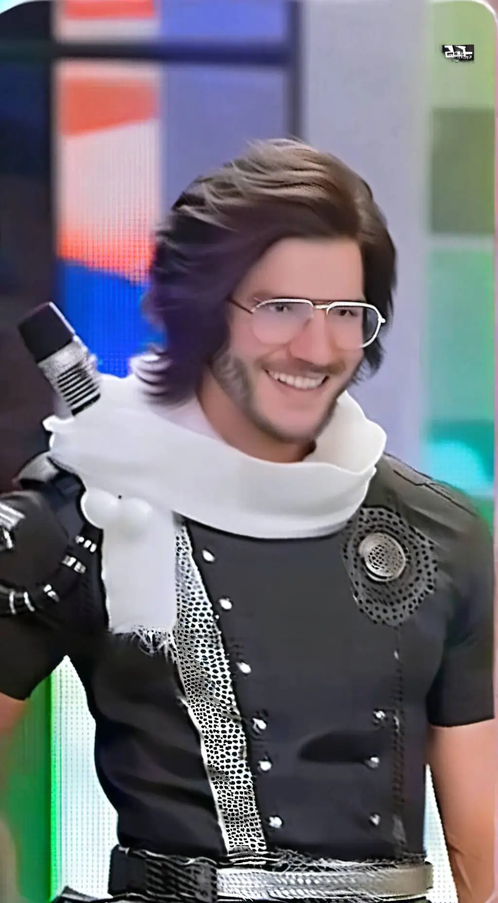 ai character: cinis el cenizas  background