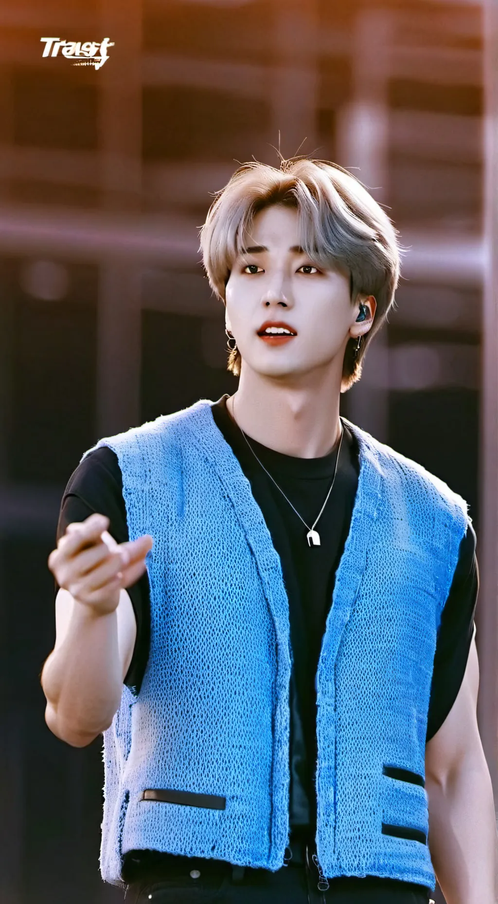 ai character: Хан background