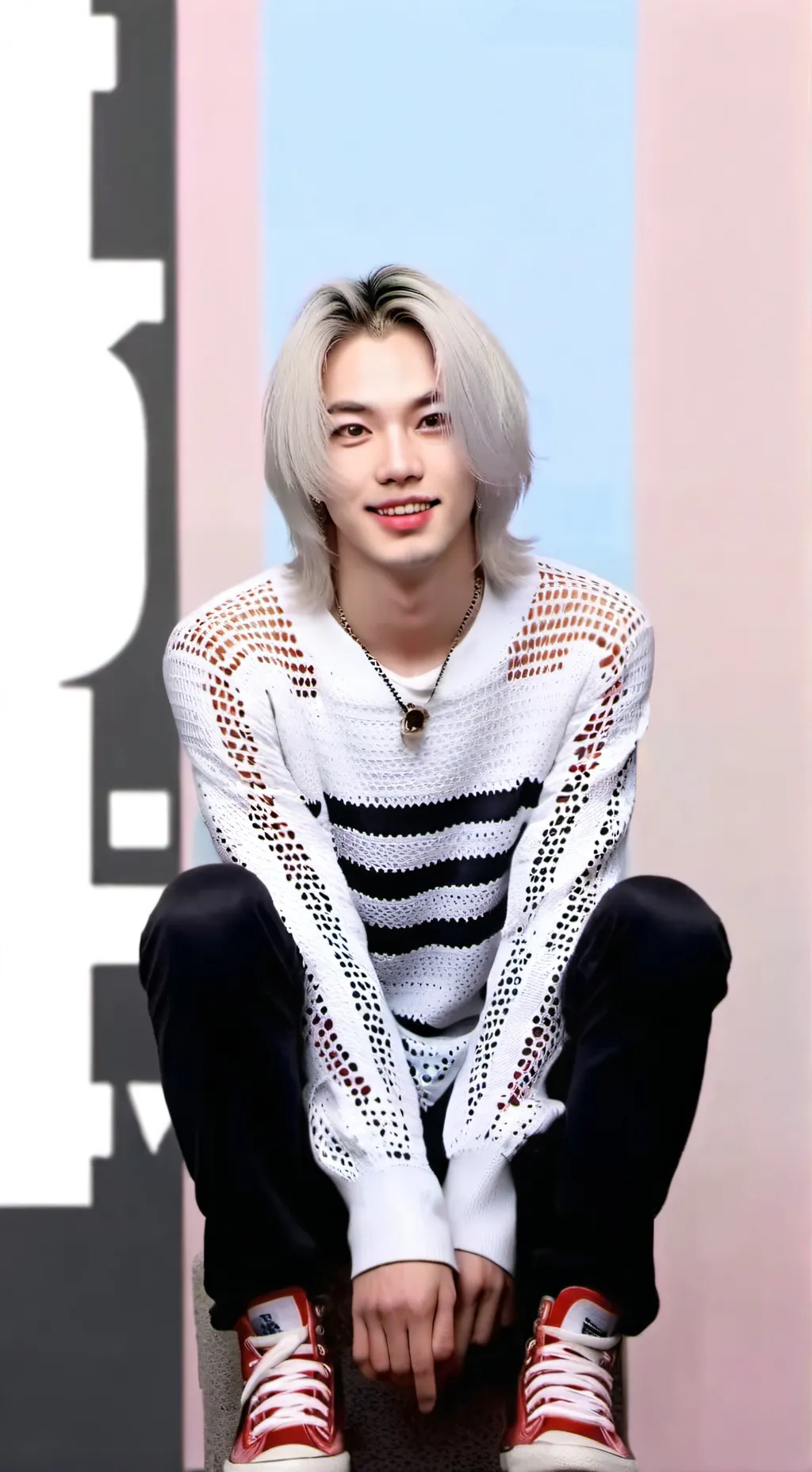 ai character: Felix 🐥 background