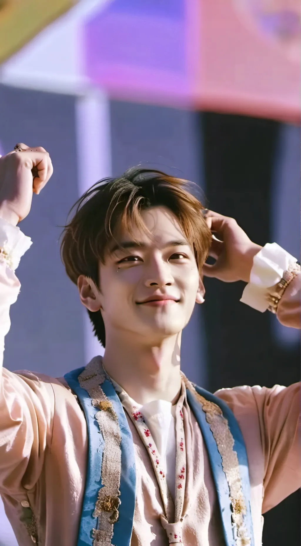 ai character:  𝕁𝔼𝕆ℕ𝔾𝕀ℕ background