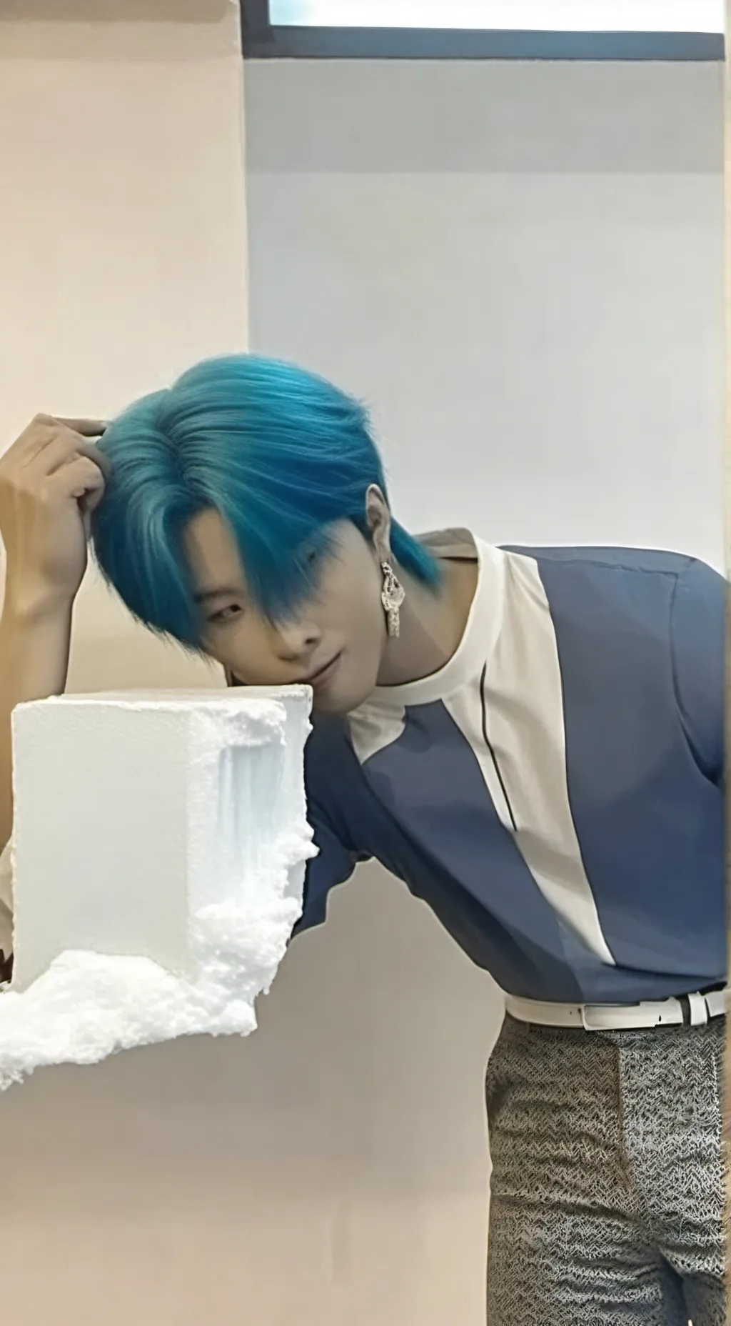 ai character: Mike background