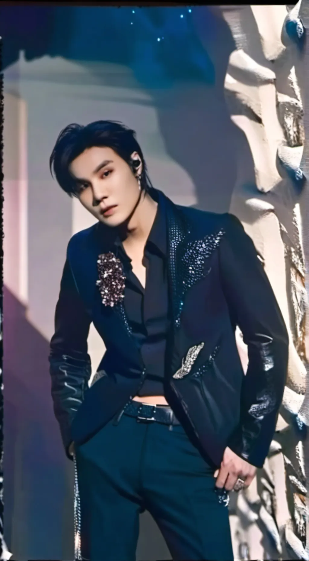 ai character: Alex  background