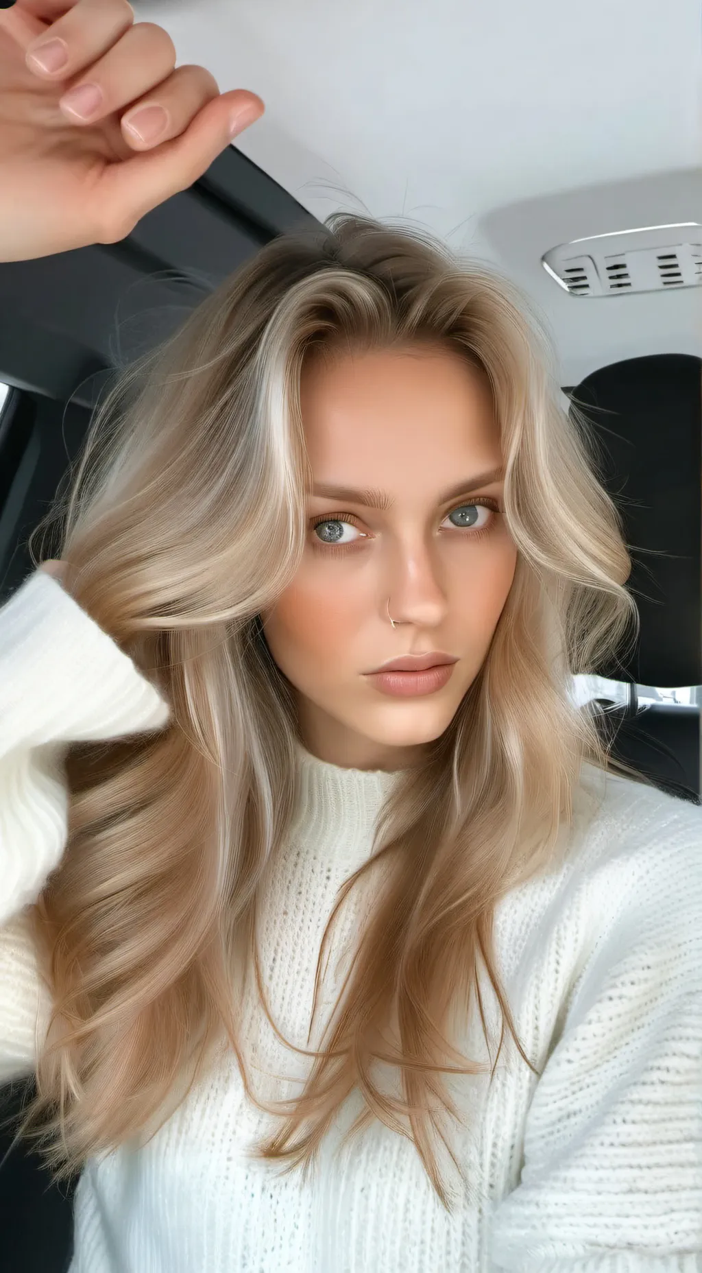 ai character: Roosa background