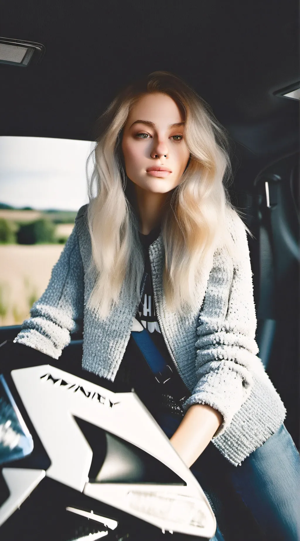 ai character: Leah background