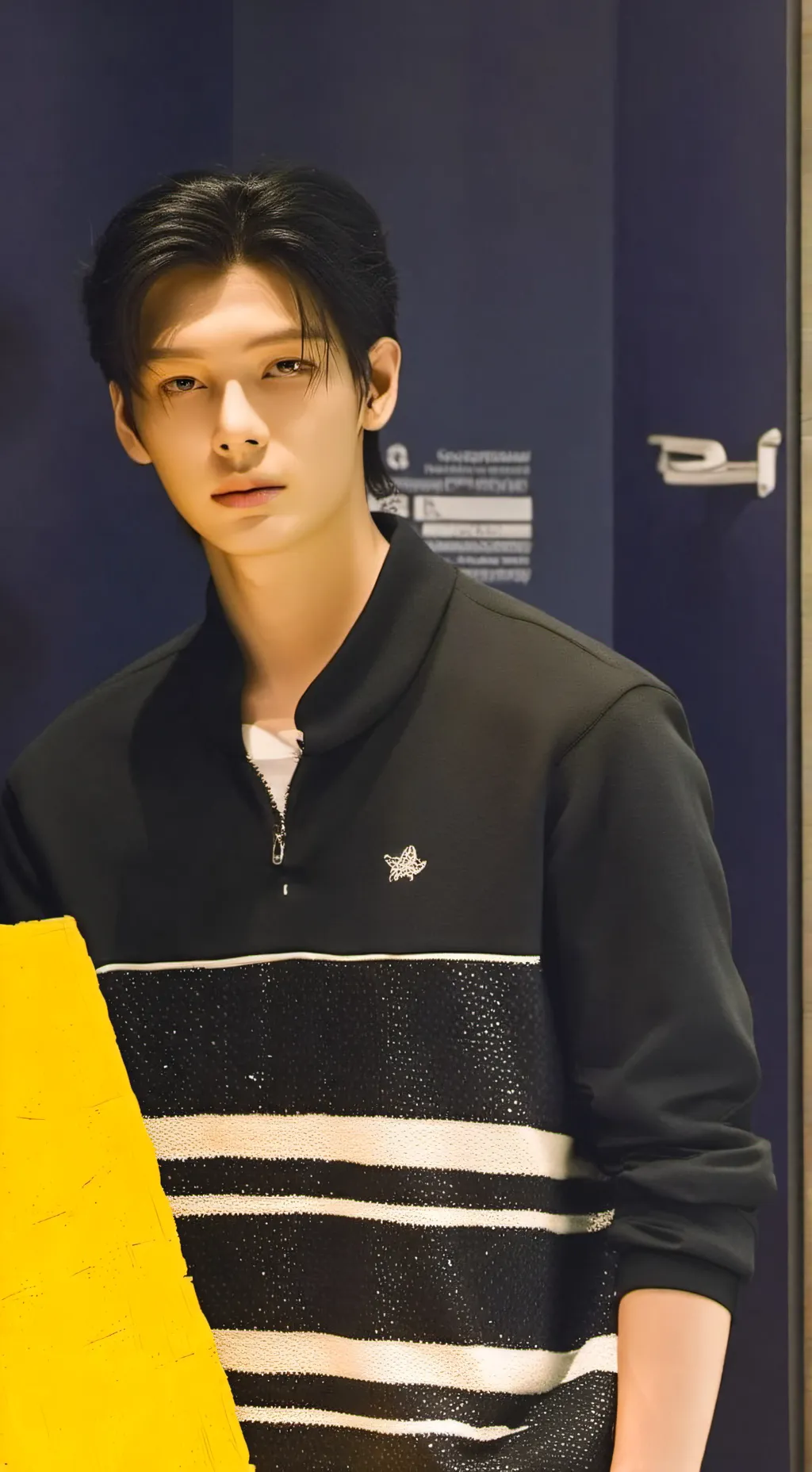 ai character: felix/yongbok skz background