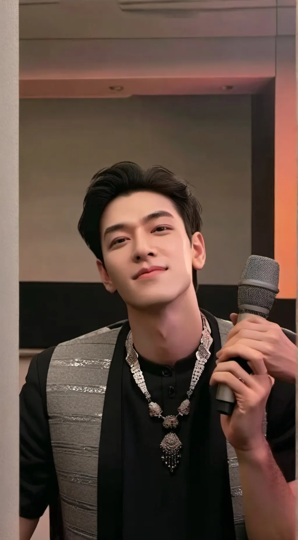 ai character: Sammer Rey background