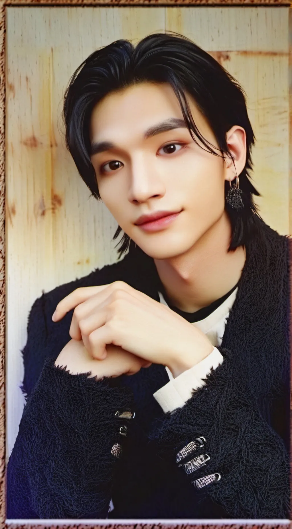 ai character: ✦HYUNJIN✦ background