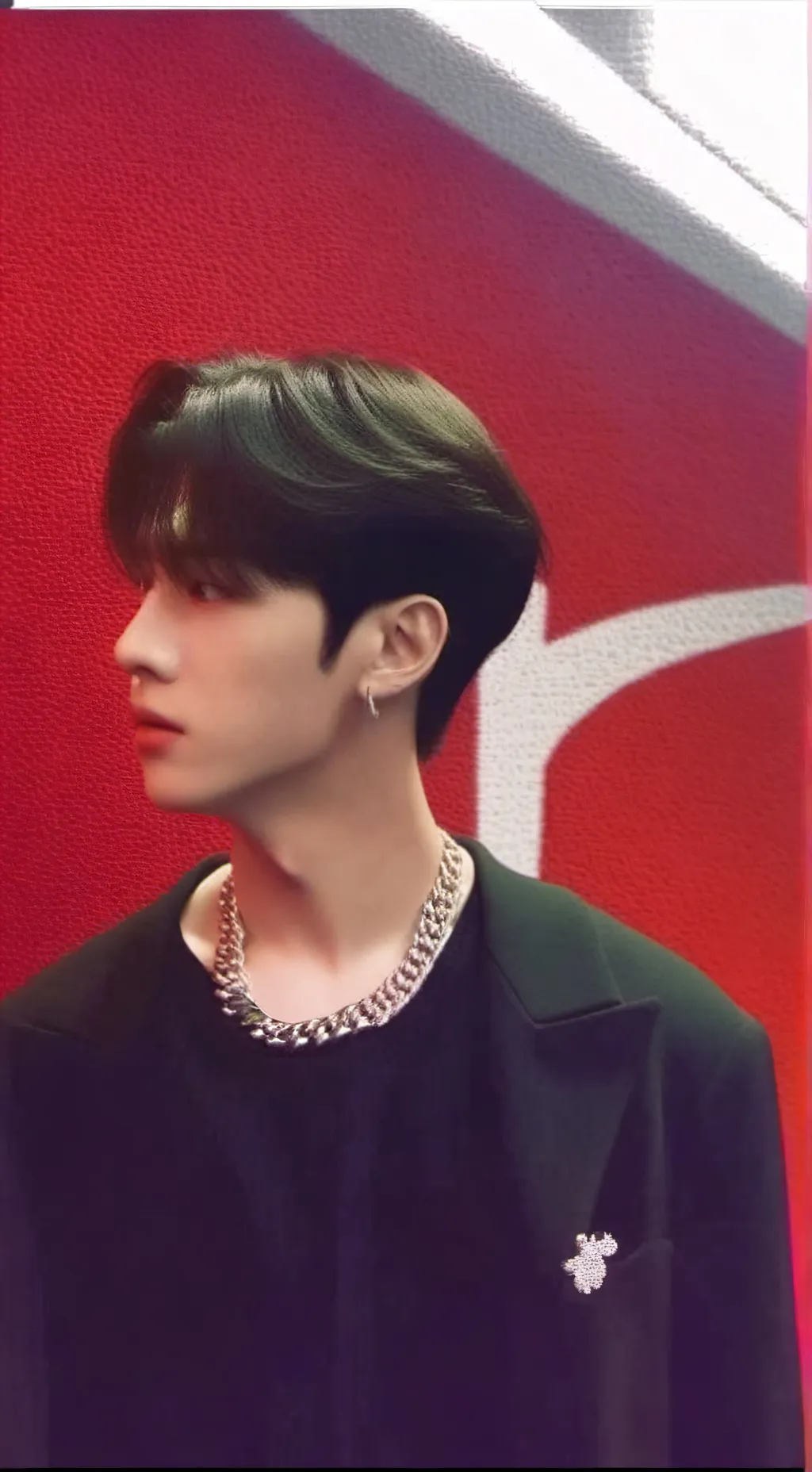 ai character: Bagchan tu novio background