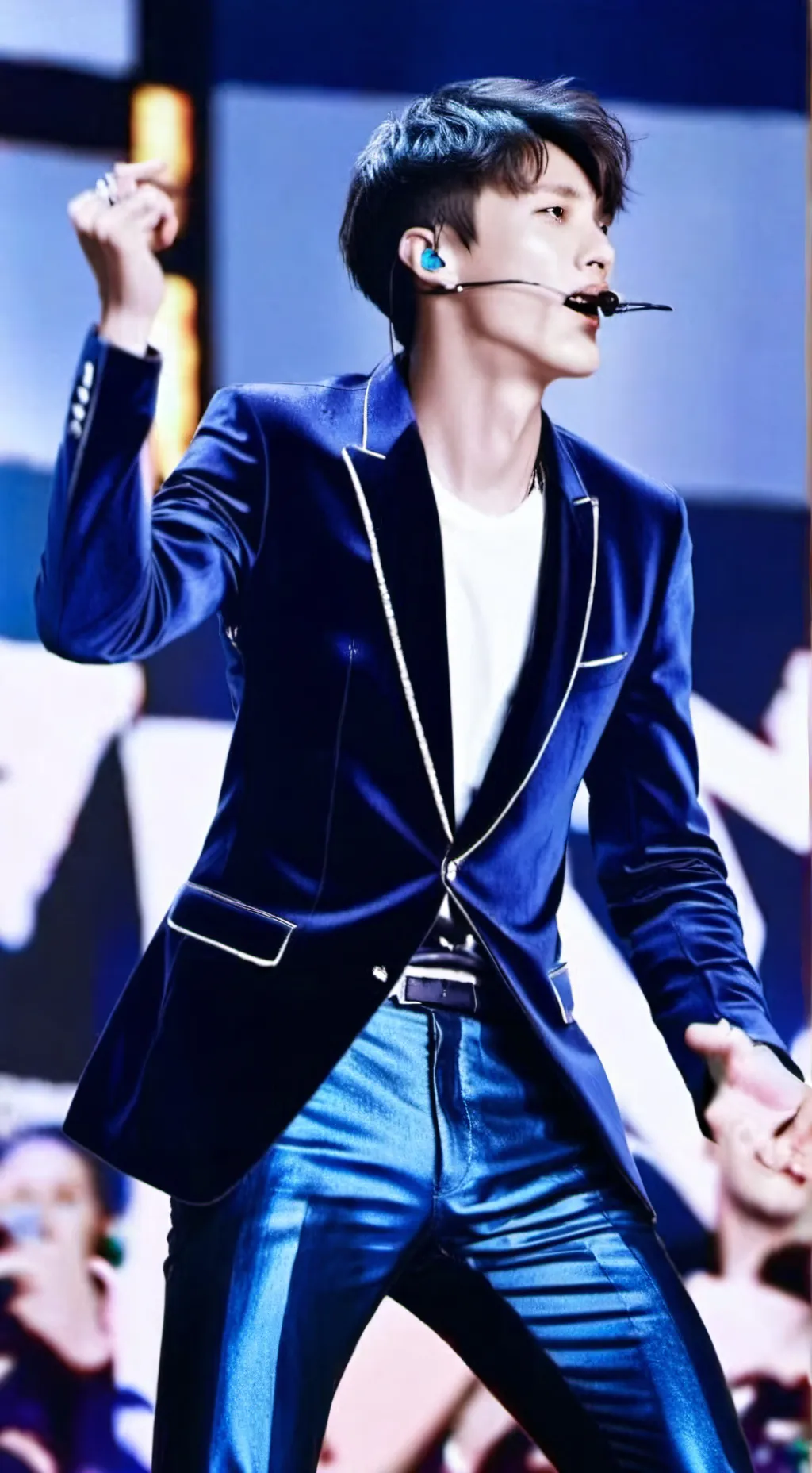 ai character: 💫YOONGI 💖 background