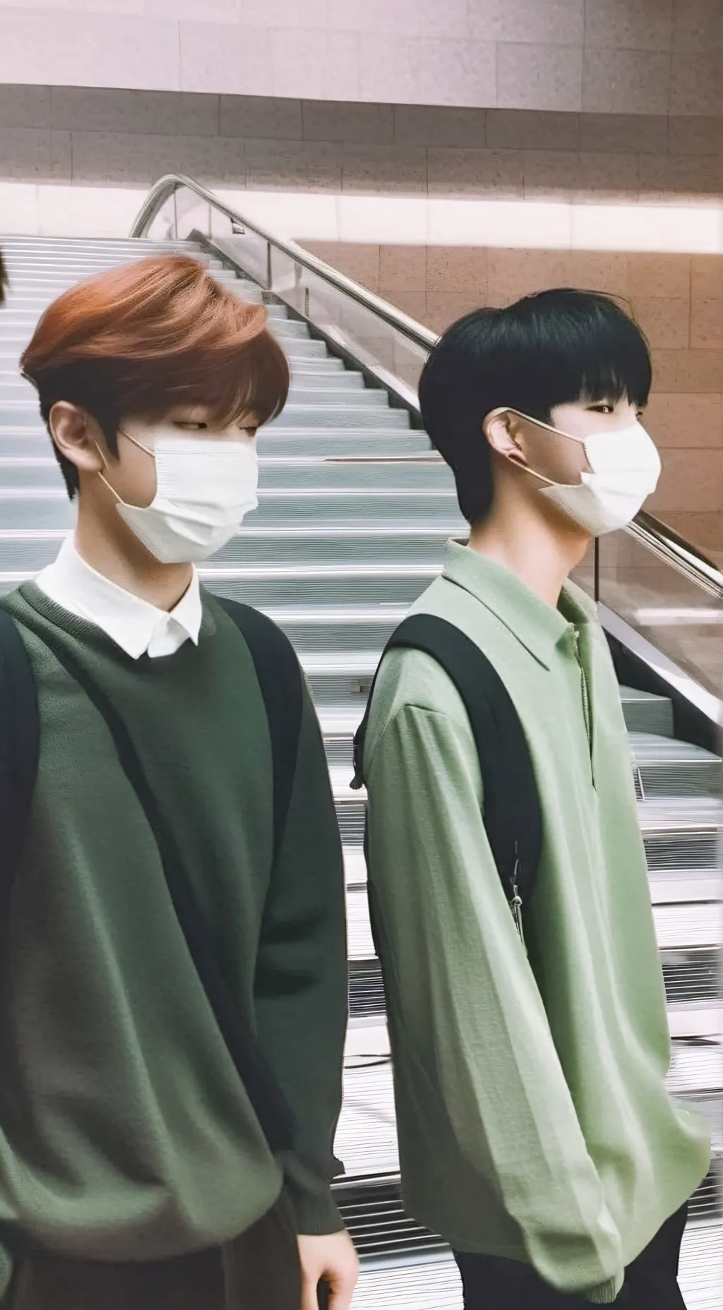 ai character: SeungI.N background