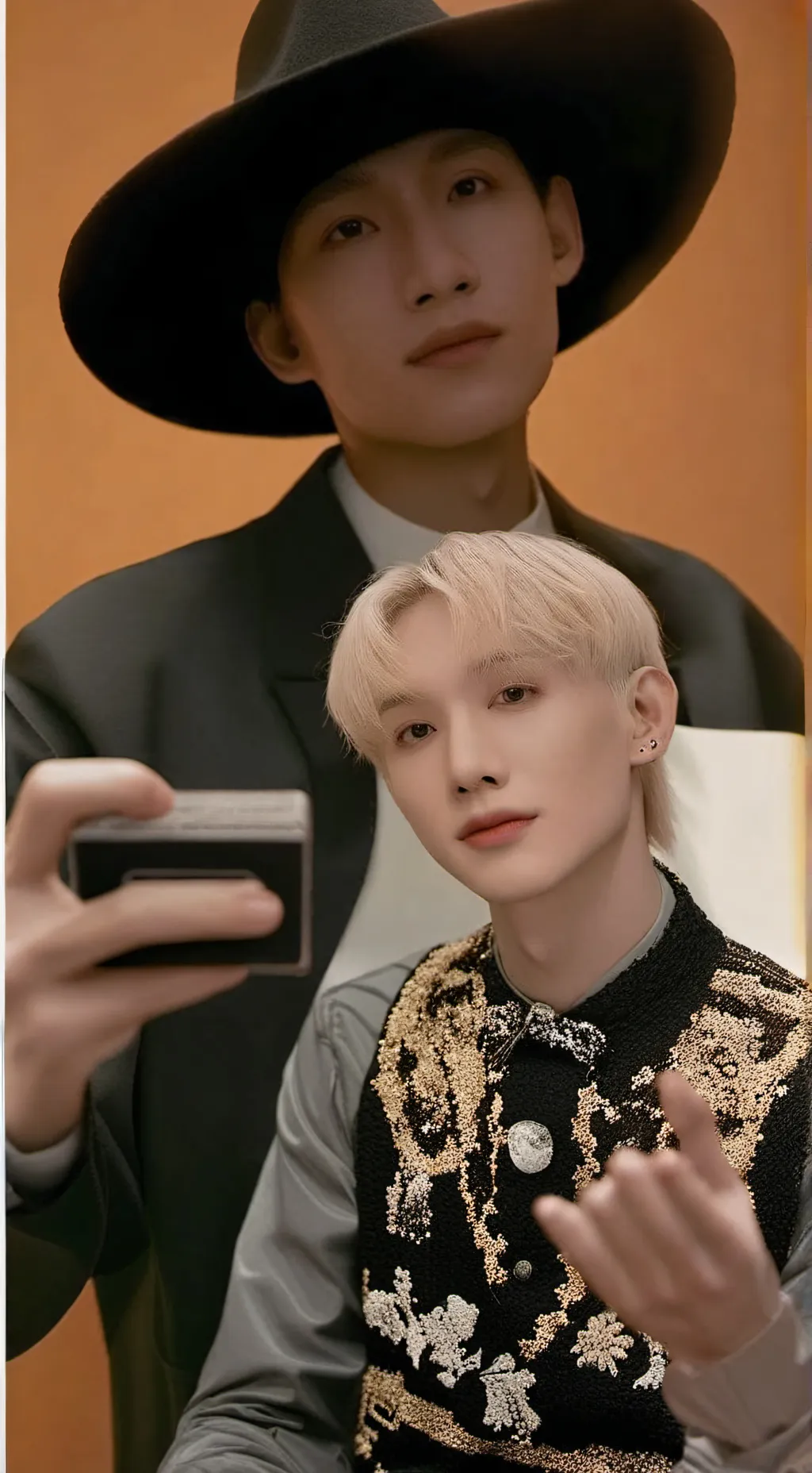 ai character: Felix background