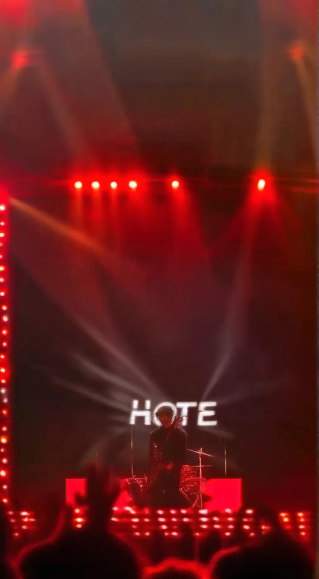 ai character: экзат. background