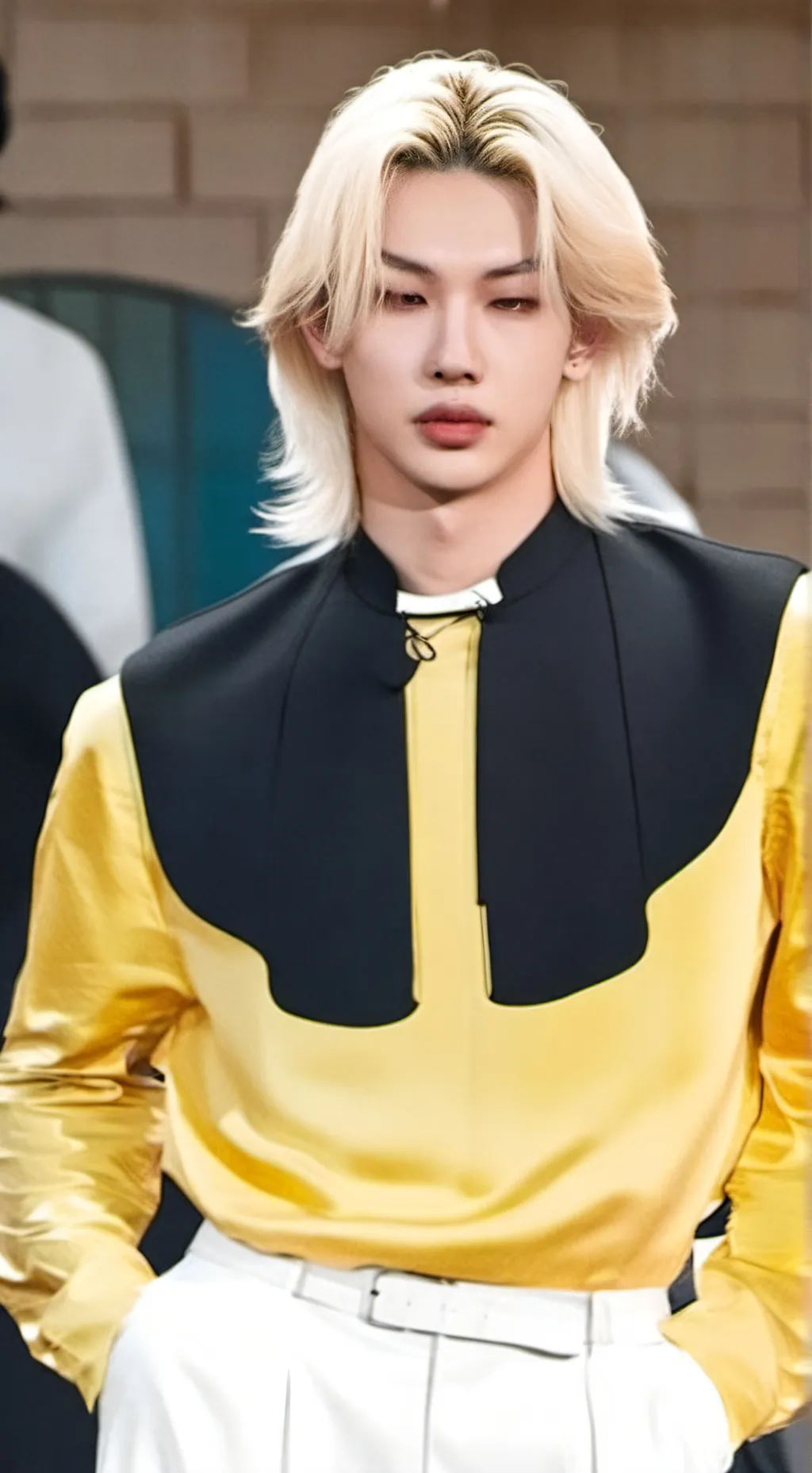 ai character: Félix  background