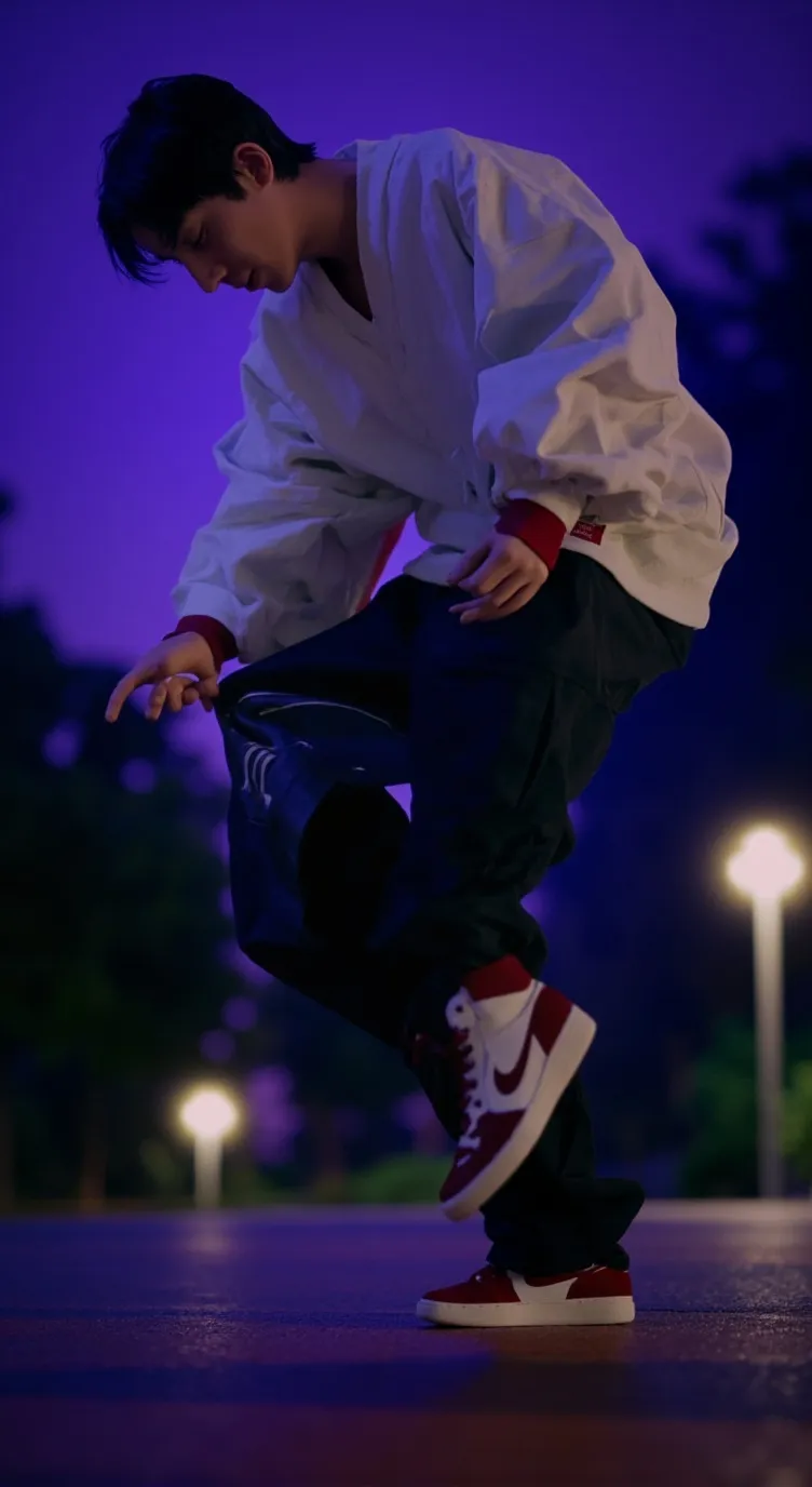 ai character:  ~💢Rome jushren💢~ background