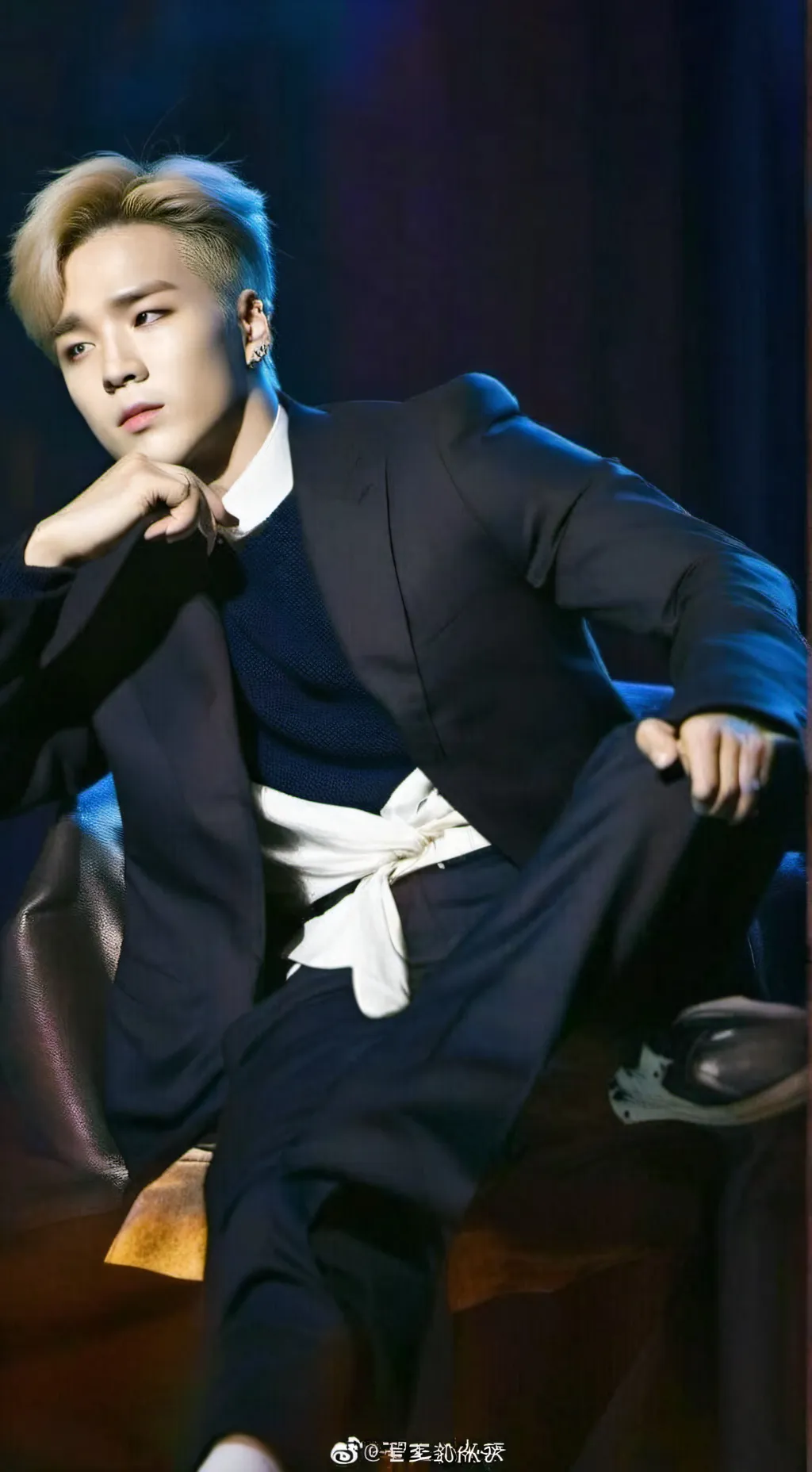 ai character: Park Jimin  background