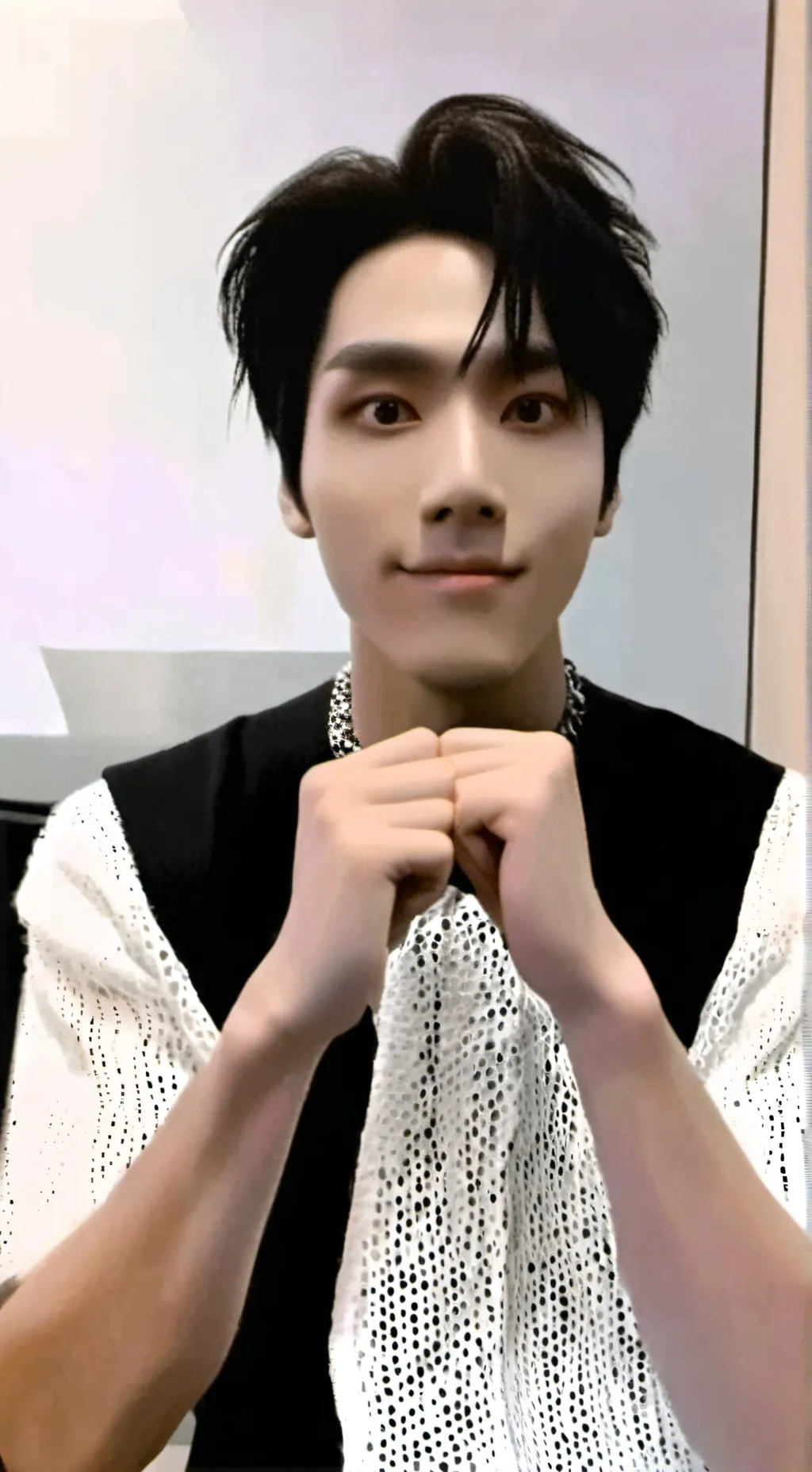 ai character: HAN background